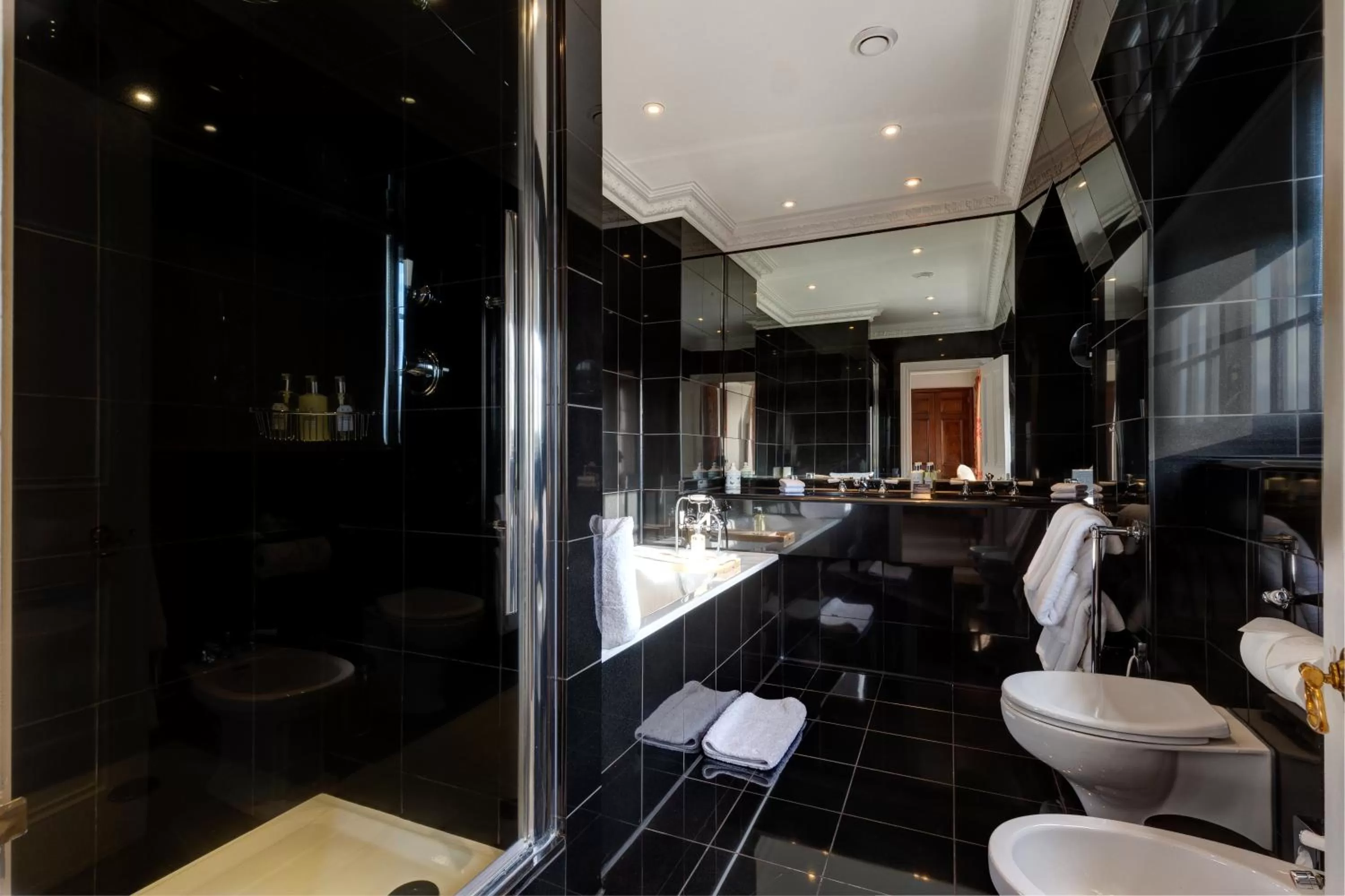 Shower in Dukes London