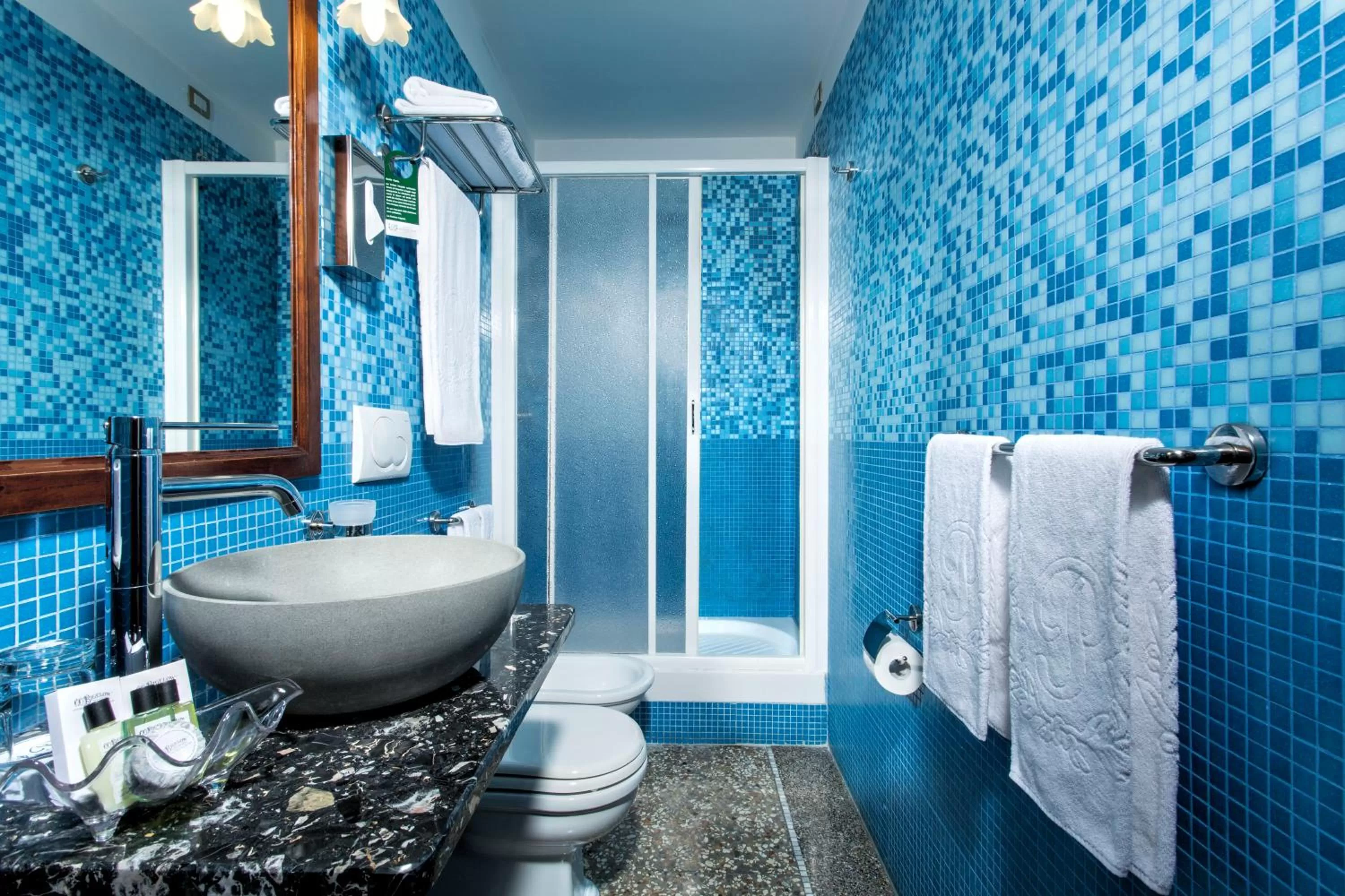 Superior Room 1 Double Bed - single occupancy in Golden Tulip Rome Piram