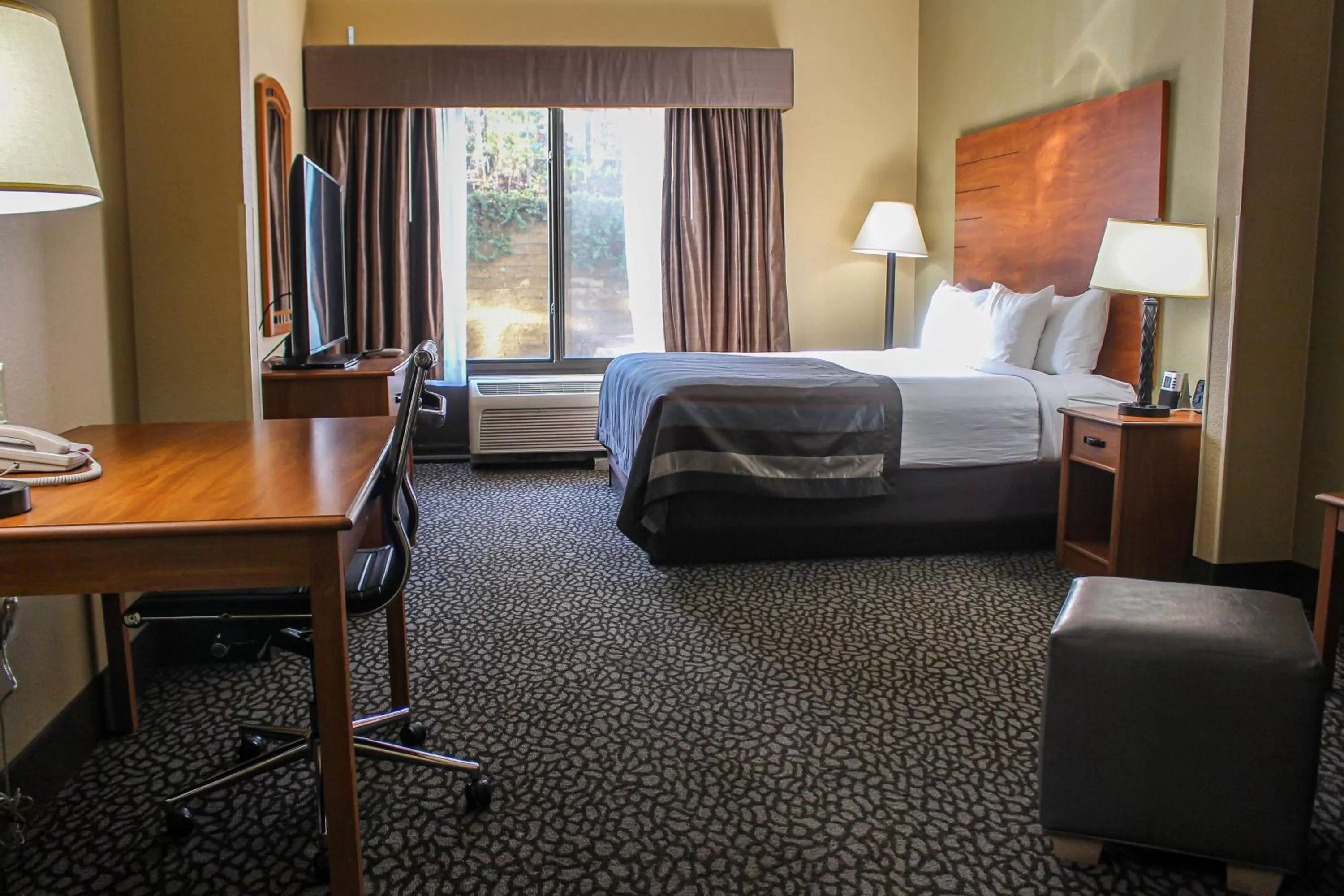 King Room - Non-Smoking in Wingate by Wyndham Little Rock