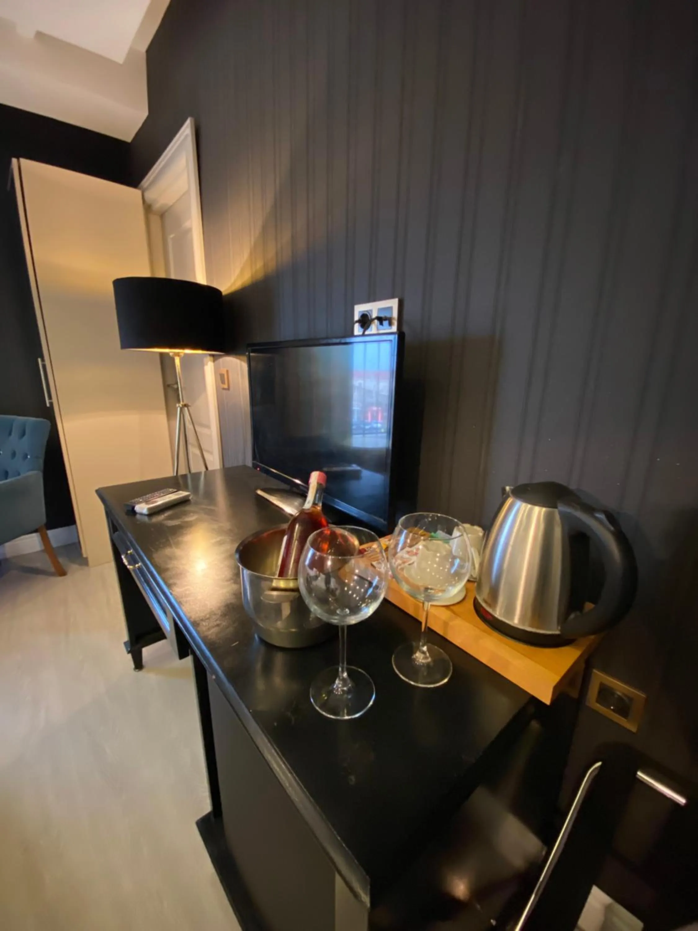 Deluxe Double Room with City View in Golden Gate Hotel Topkapı