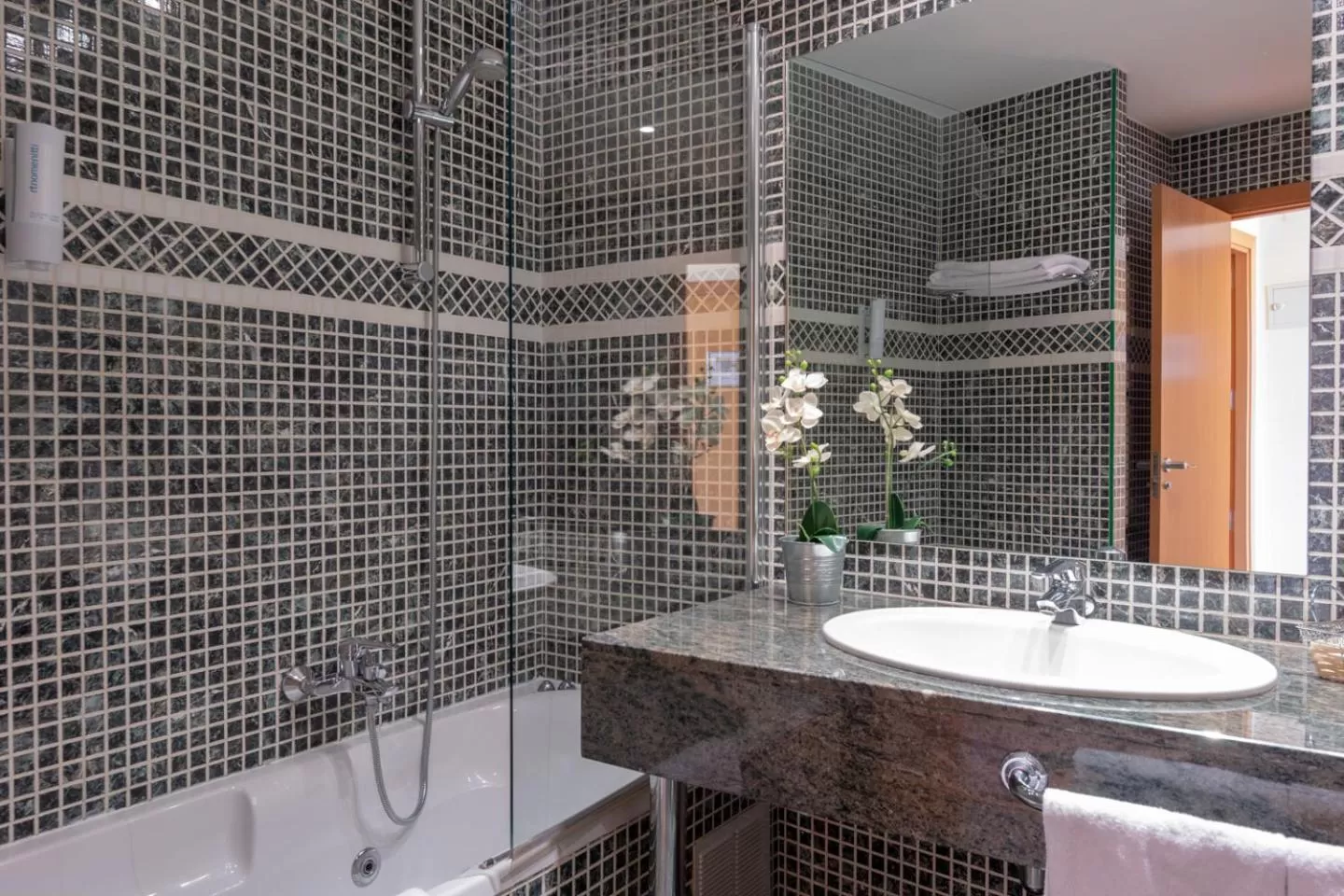 Standard Family Room in Hotel Real