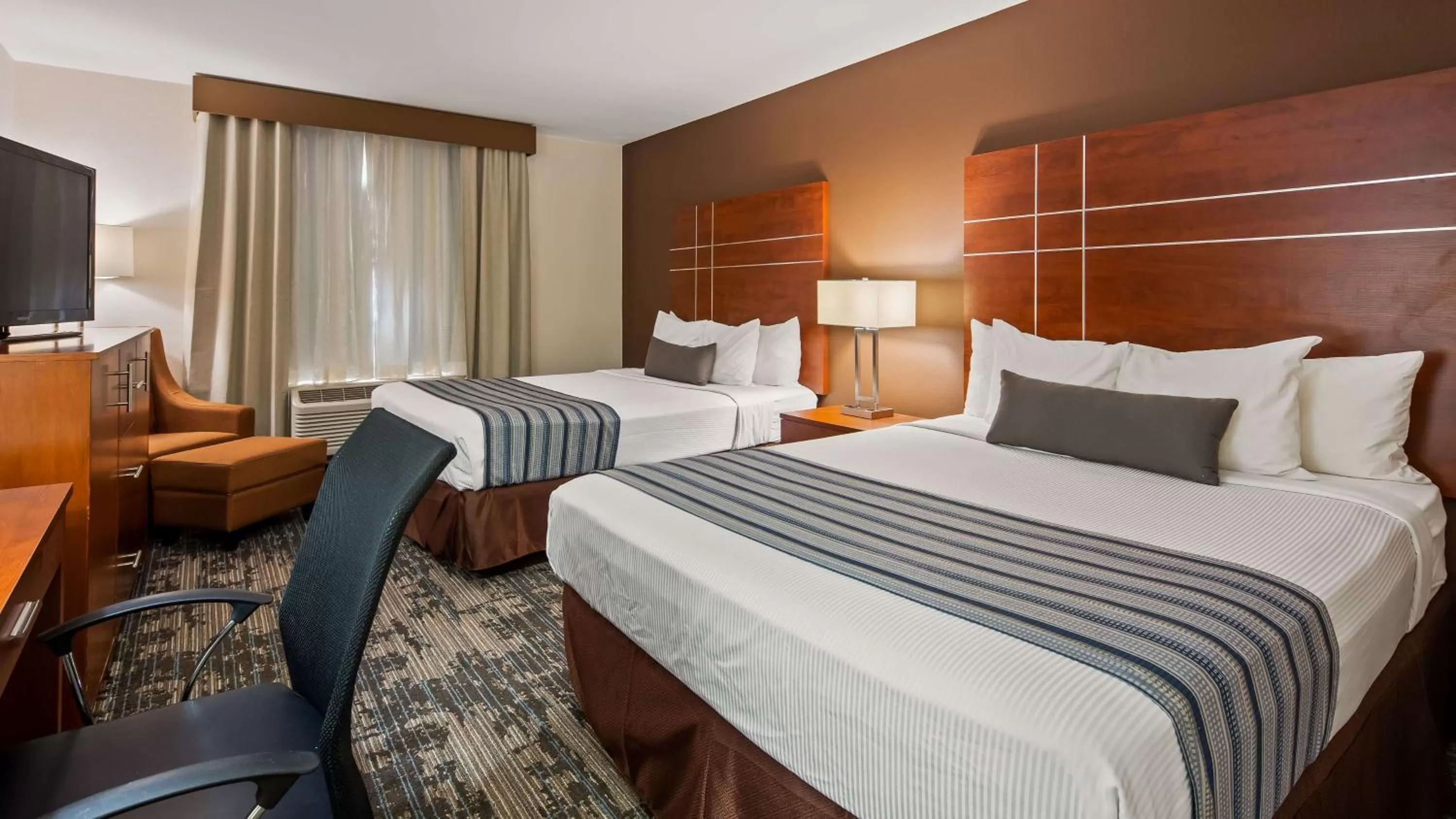 Queen Room with Two Queen Beds - Non-Smoking in Best Western Plus Wakeeney Inn & Suites