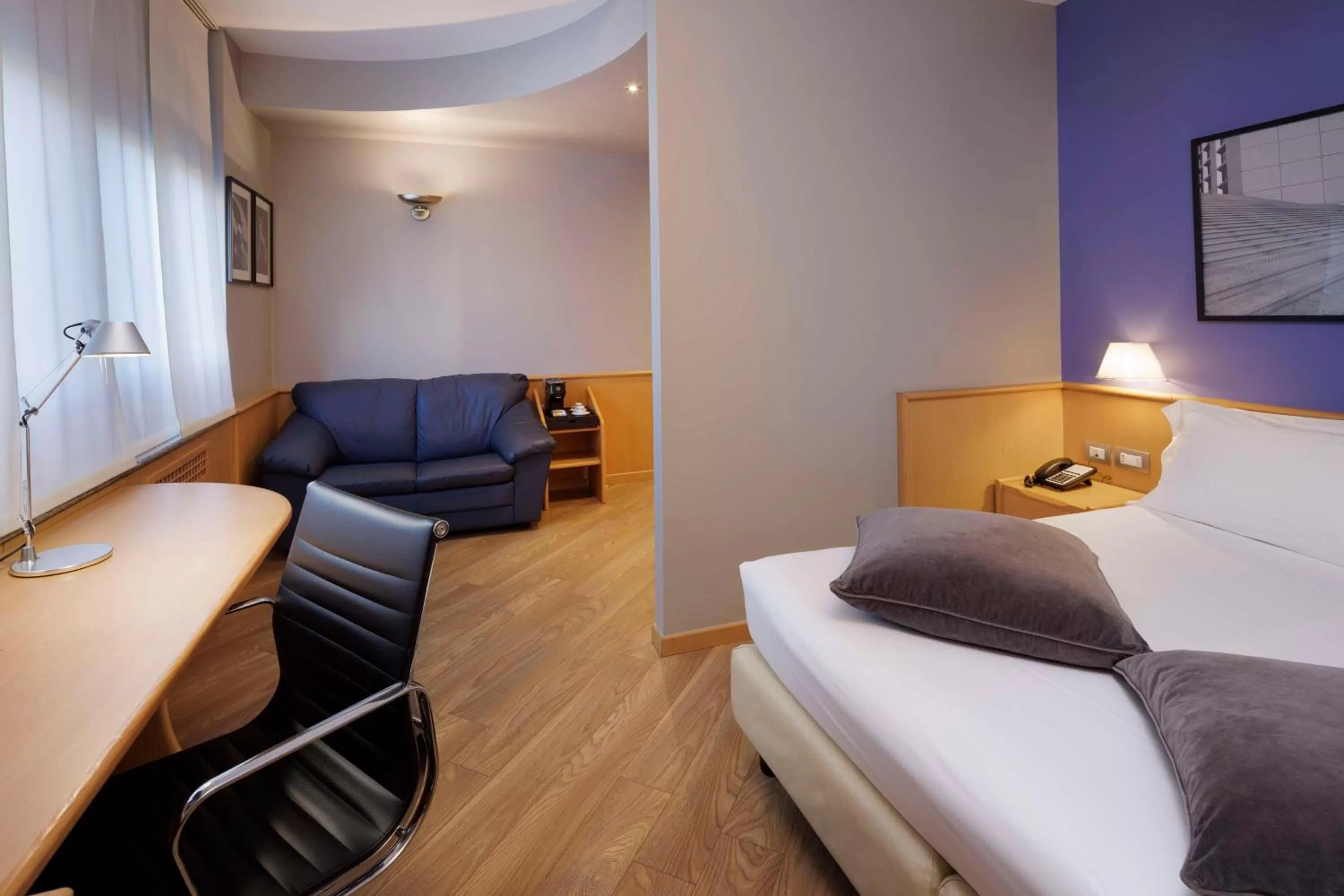 Deluxe Queen Room in Best Western Plus Executive Hotel and Suites