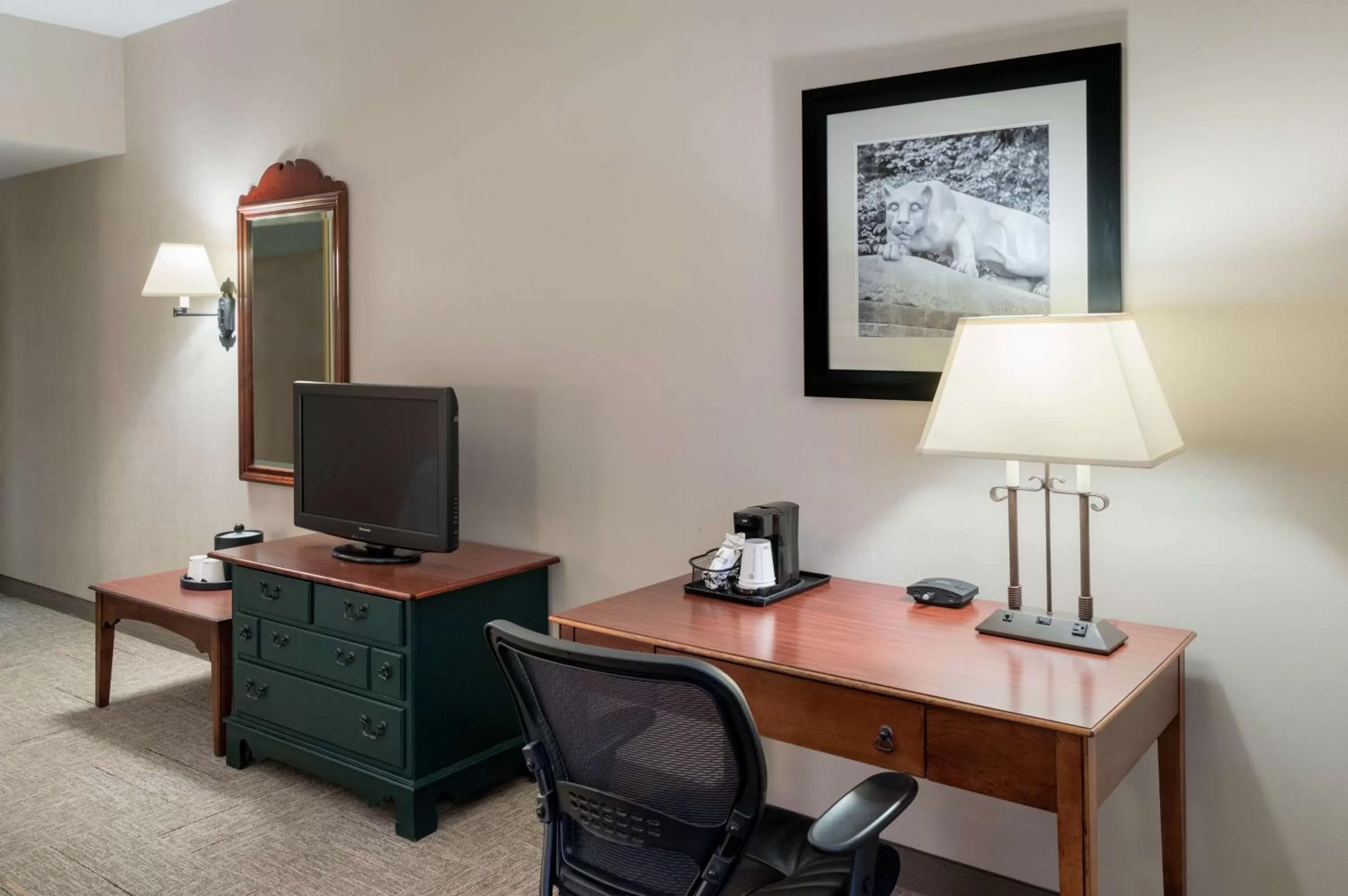 Double Room with Two Double Beds in Hampton Inn & Suites State College at Williamsburg Square