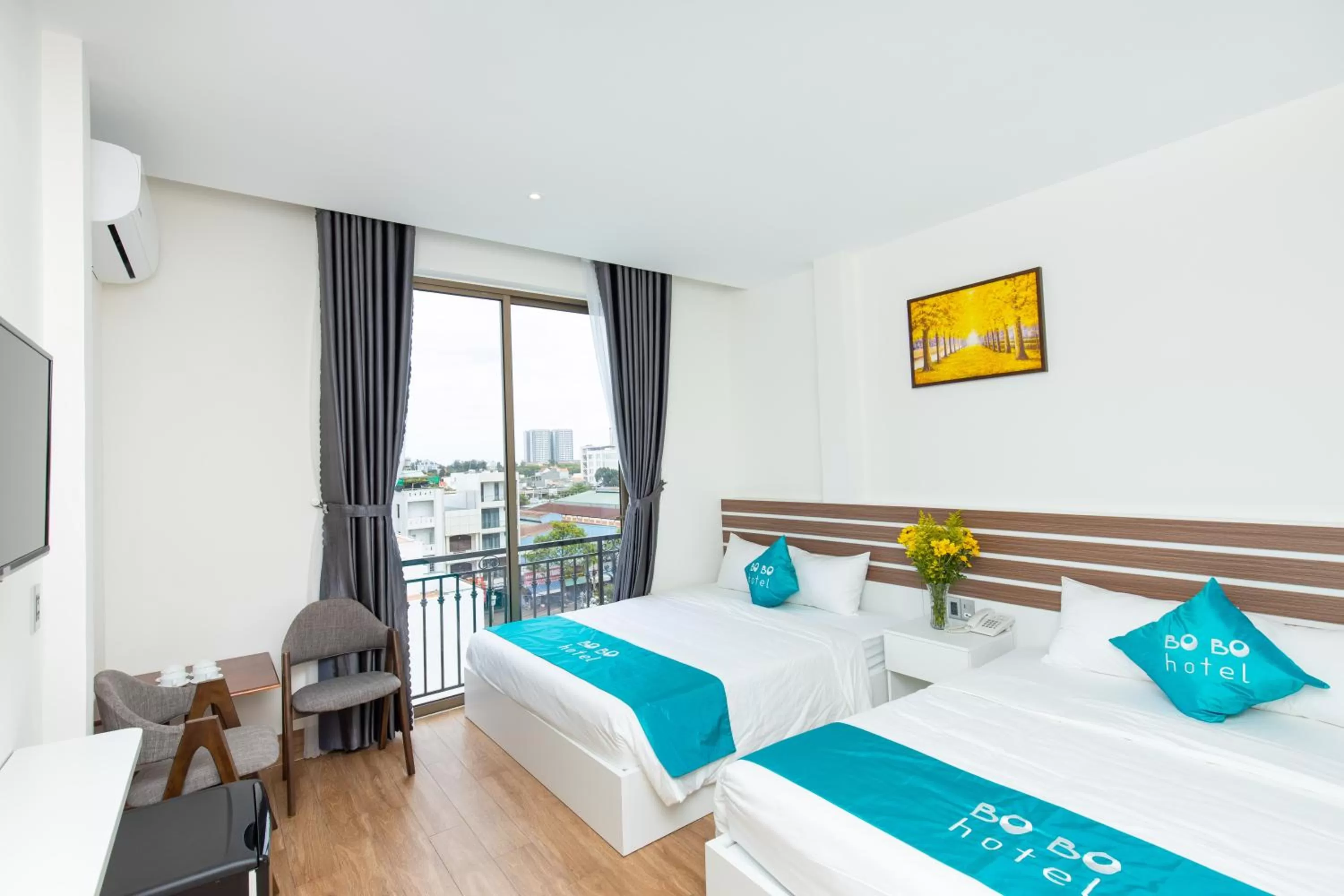 Deluxe Twin with Balcony in BOBO Boutique Hotel