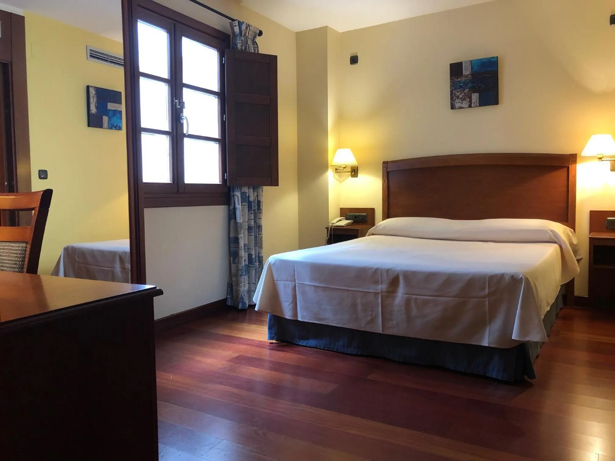Budget Double Room - single occupancy in Hotel Aroi Bierzo Plaza