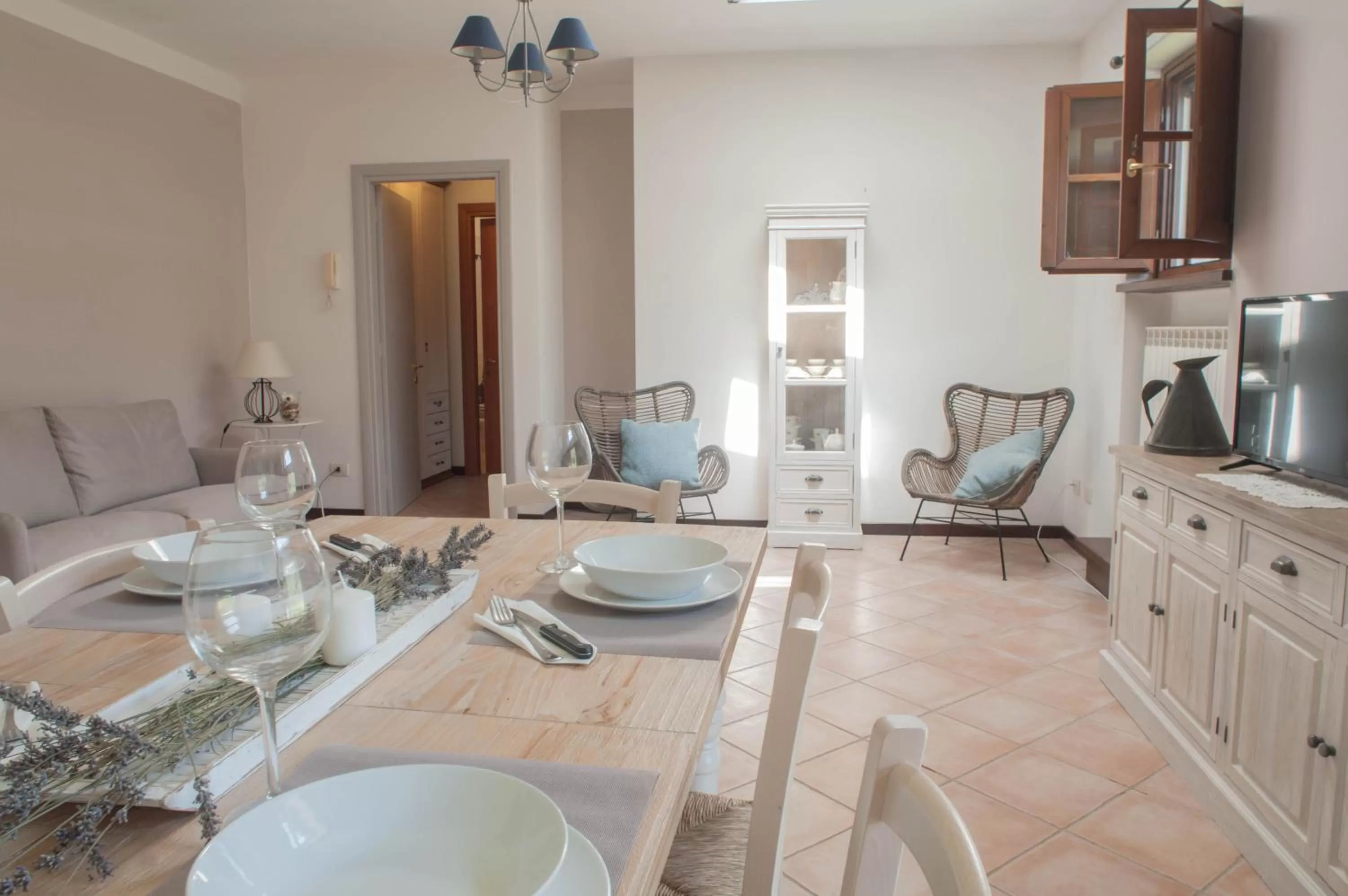 One-Bedroom Apartment in CASALE LA FATA -tipico toscano immerso nelle colline tra Lucca e Versilia, 6 appartamenti indipendenti