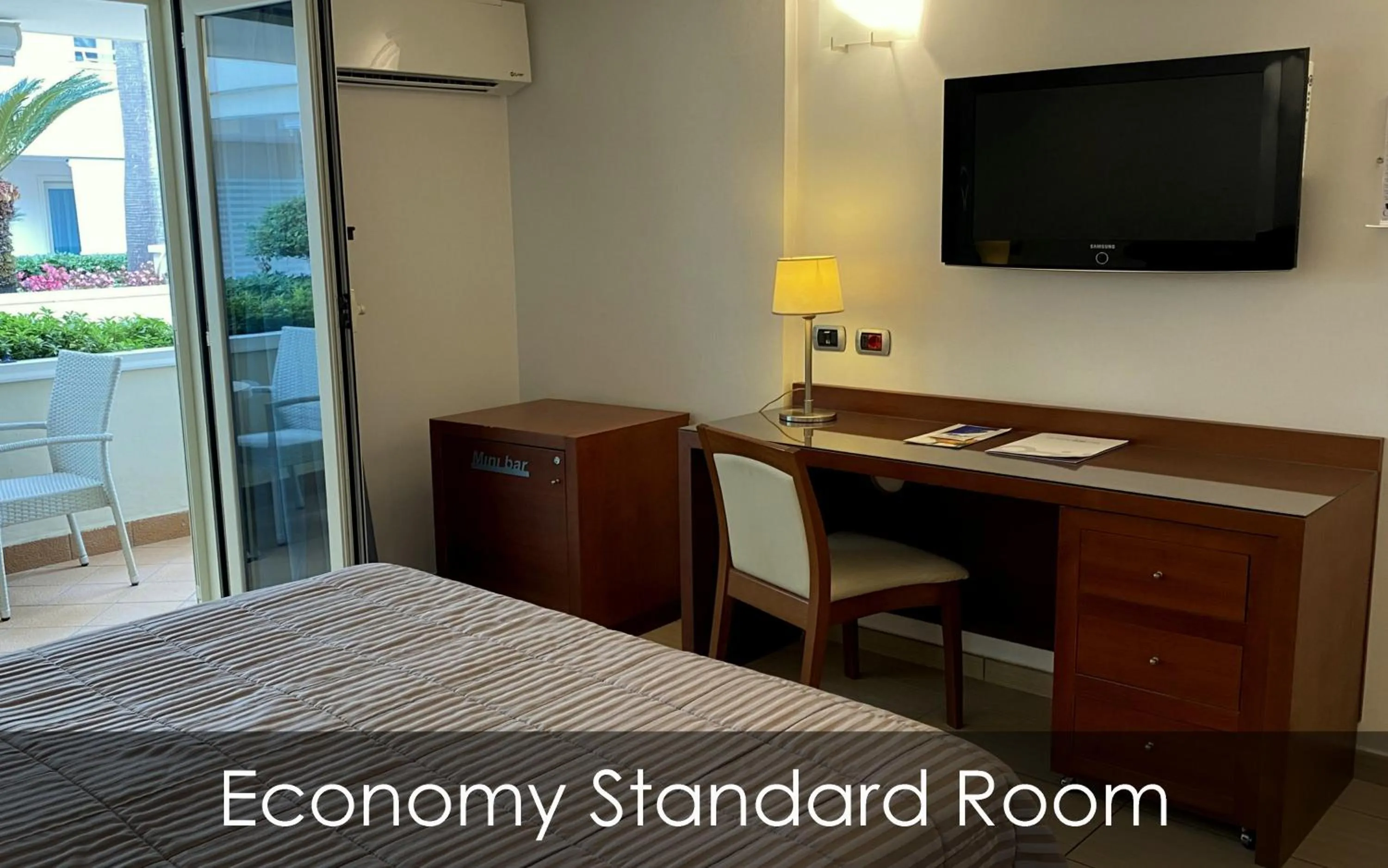 Economy Triple Room in Hotel Olimpico