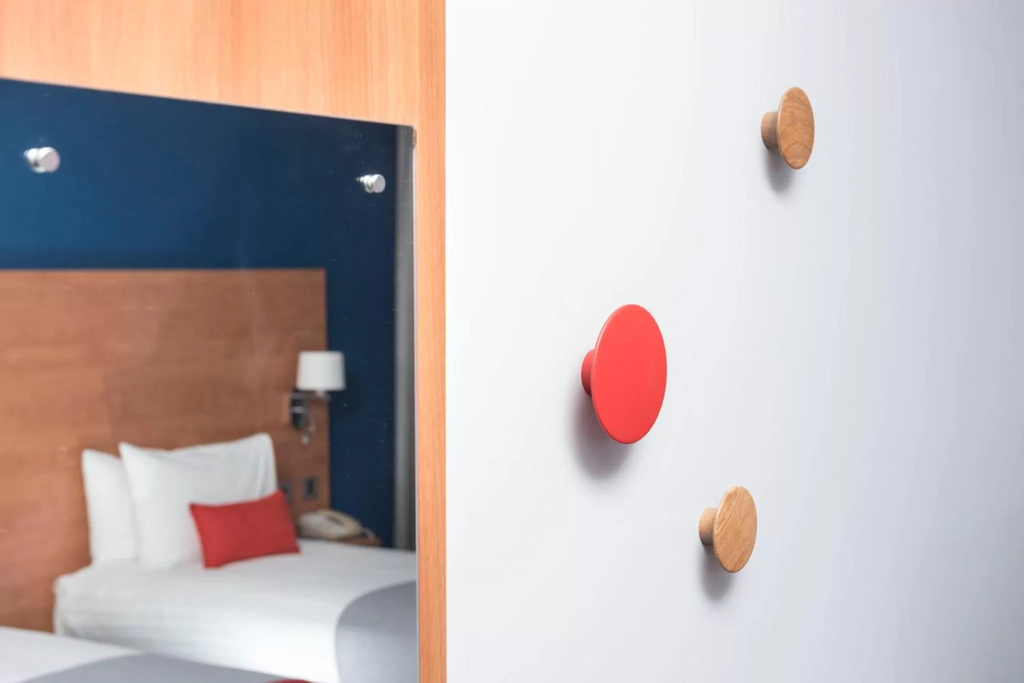 Standard Twin Room with Free Hot Breakfast in Holiday Inn Express Birmingham Star City by IHG