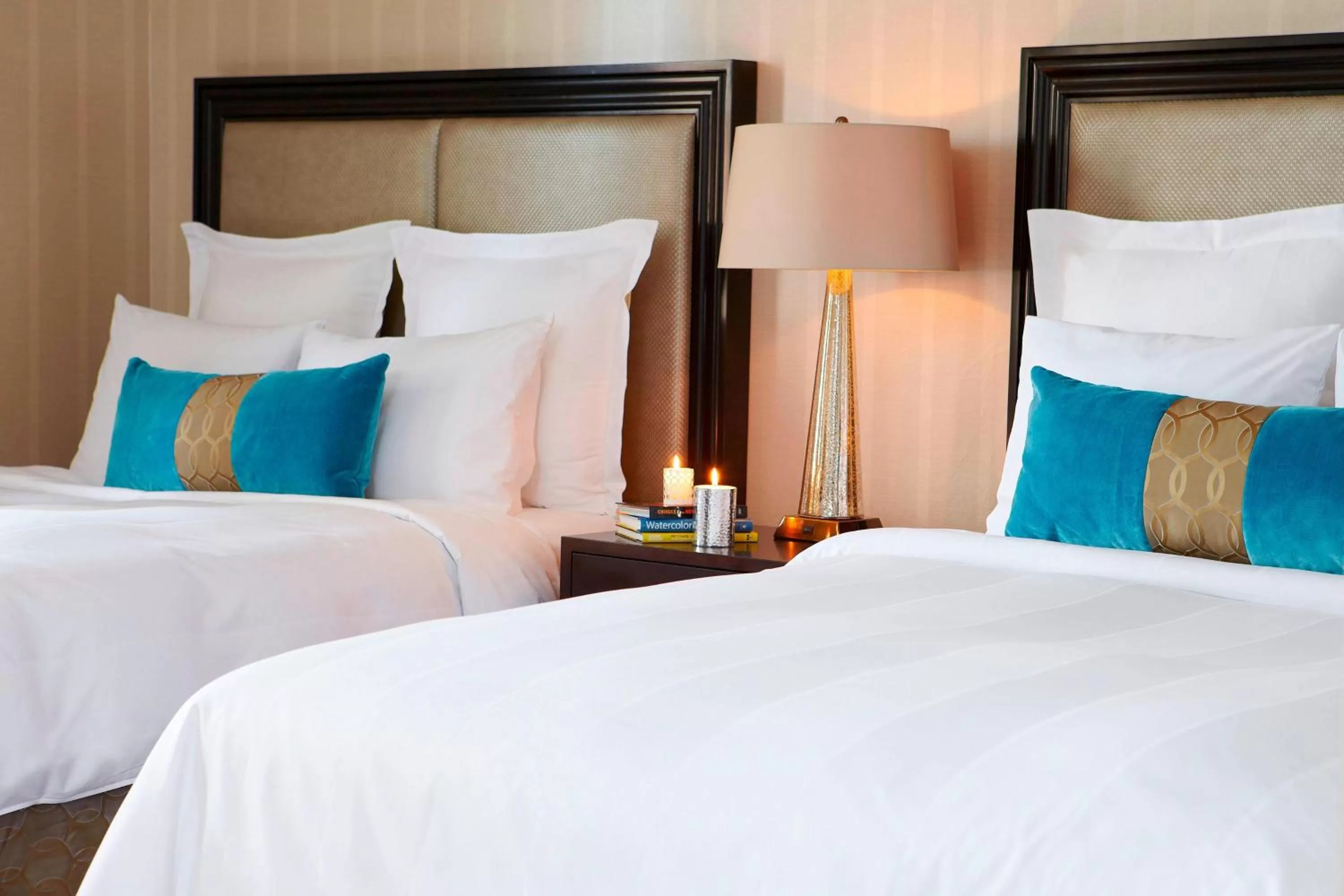 Executive One Bedroom Suite with Two Queen Beds in Renaissance Cleveland Hotel