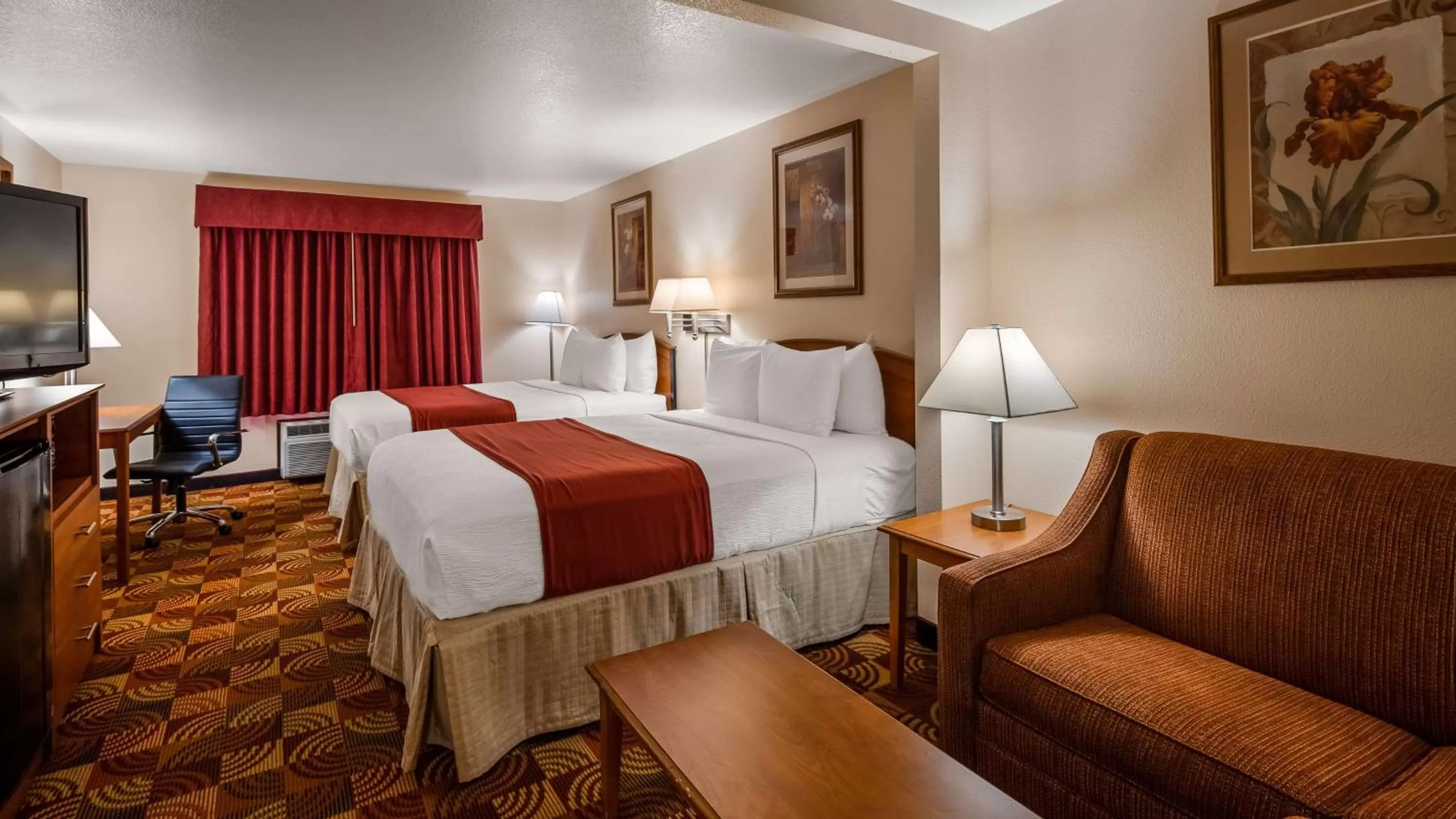Queen Suite with Two Queen Beds - Non-Smoking in Best Western Laramie Inn & Suites
