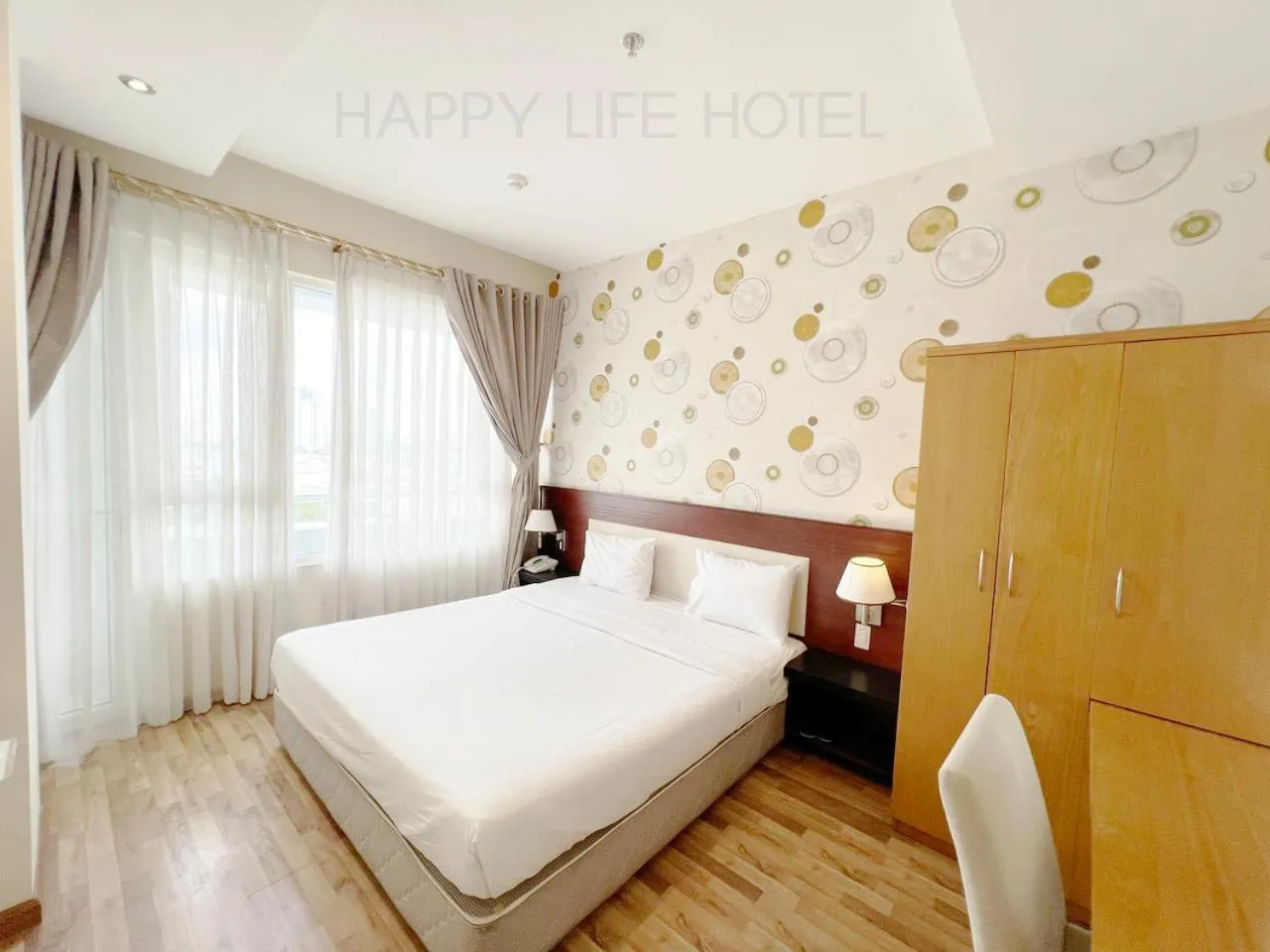 Superior Double Room with City View in Happy Life Hotel District 7 Gần SECC
