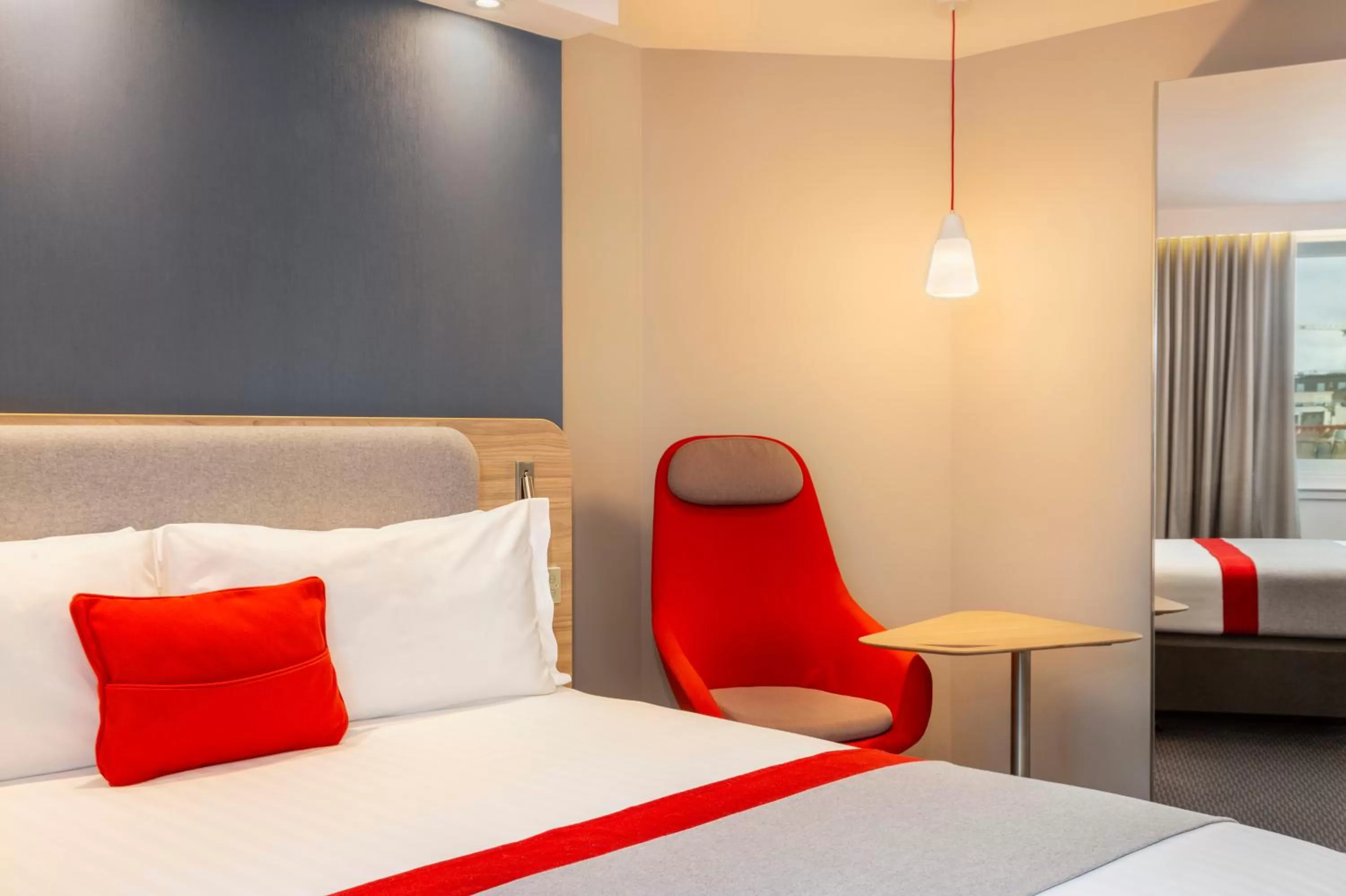 Standard Room with Free Hot Breakfast in Holiday Inn Express Dublin City Centre by IHG