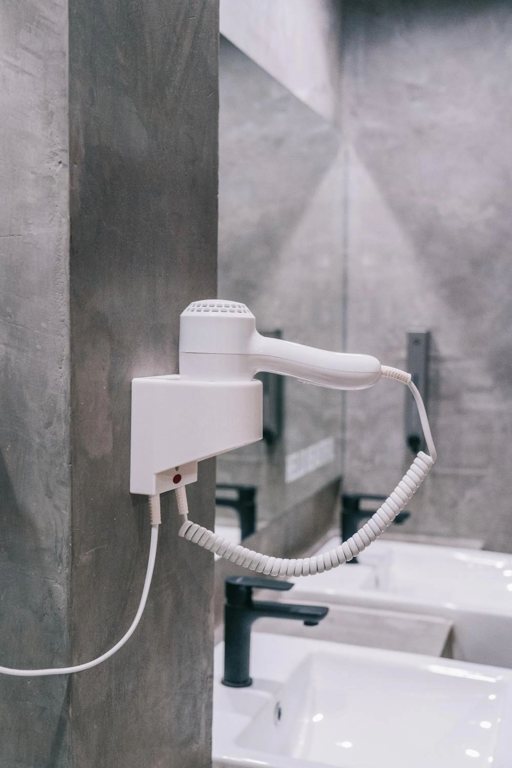 Standard Twin Room with Shared Bathroom in COZ Ratchathewi