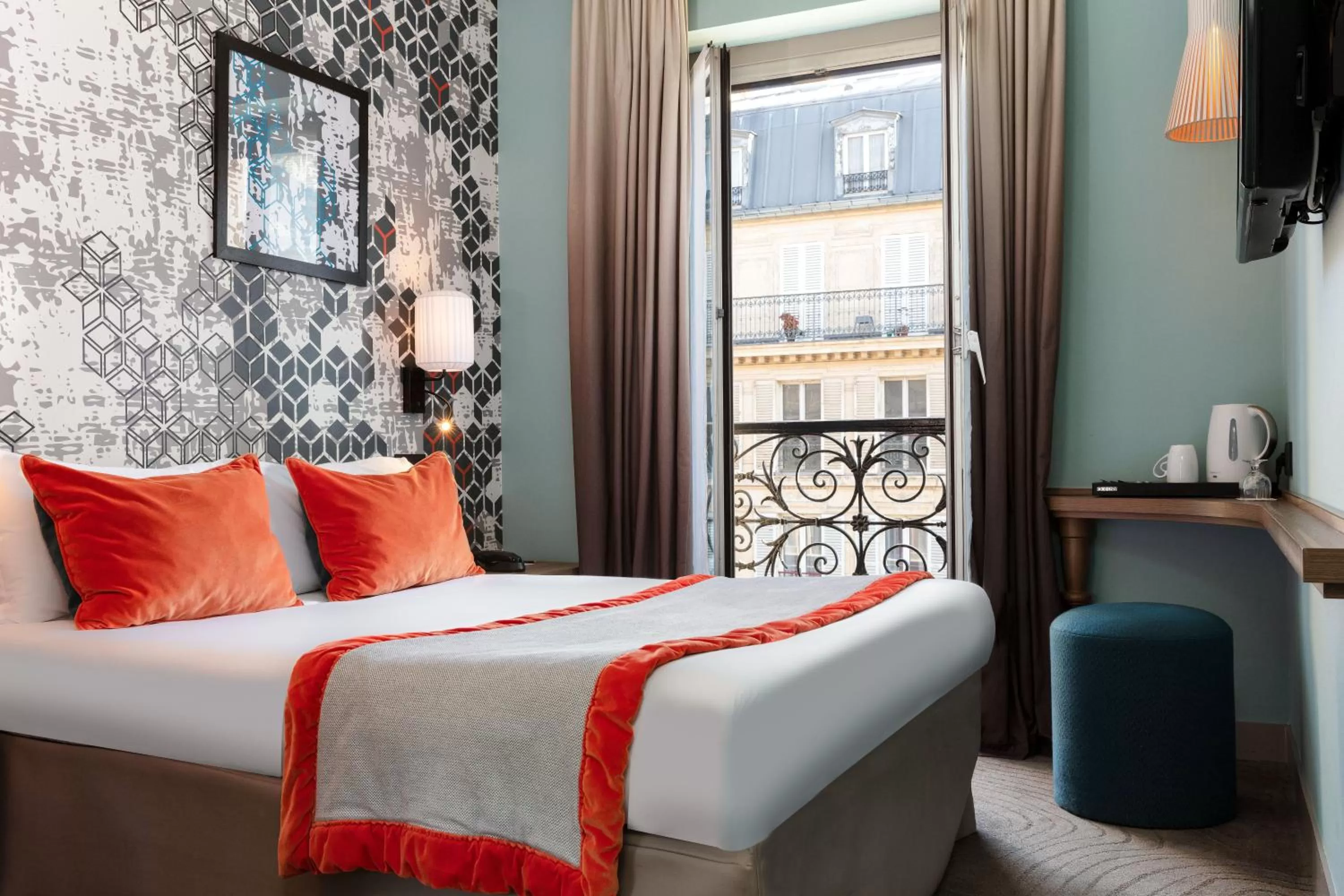 Double Room in Hotel des Nations Saint Germain
