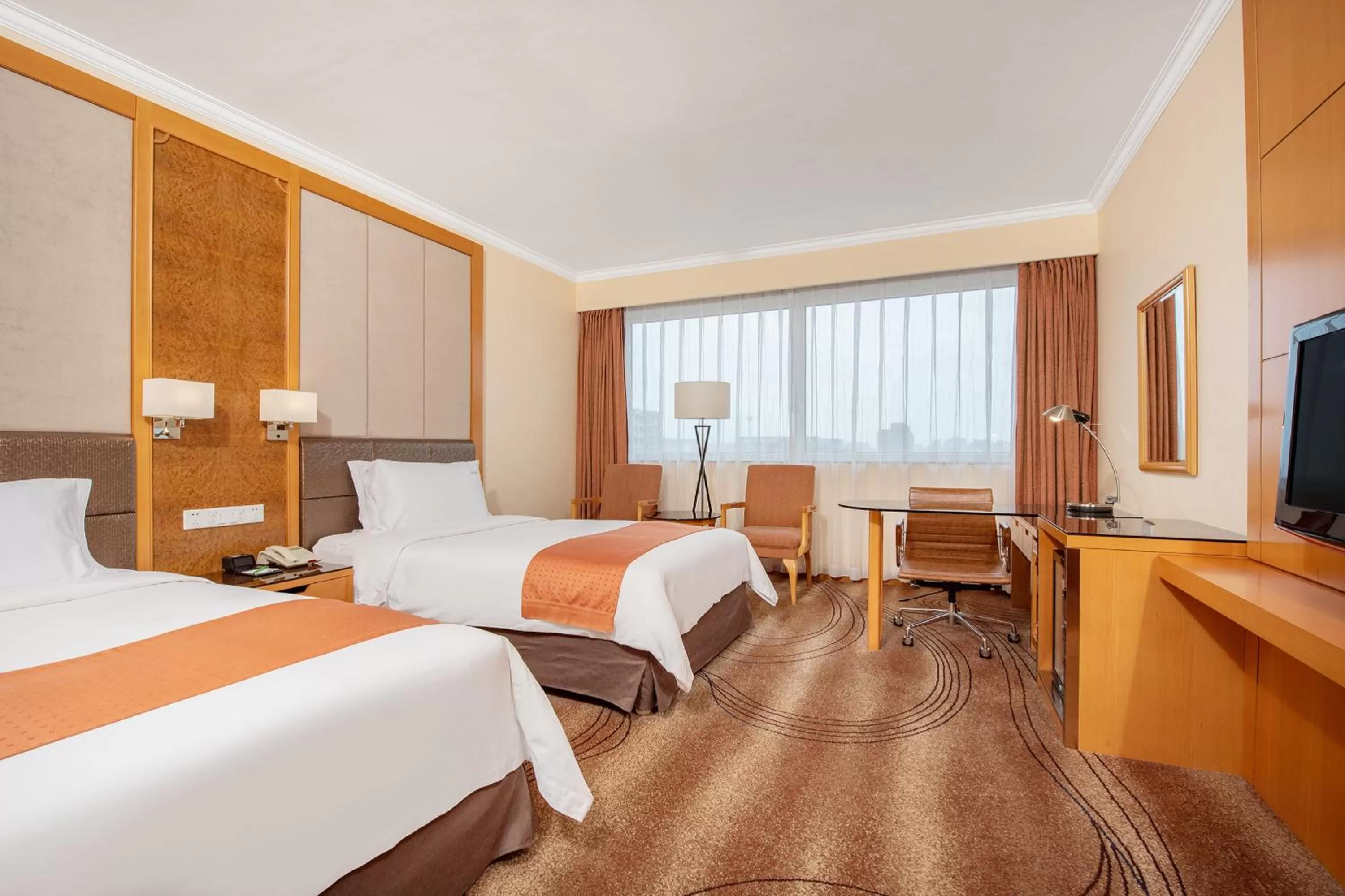 Standard Twin Room in Holiday Inn Beijing Chang An West by IHG