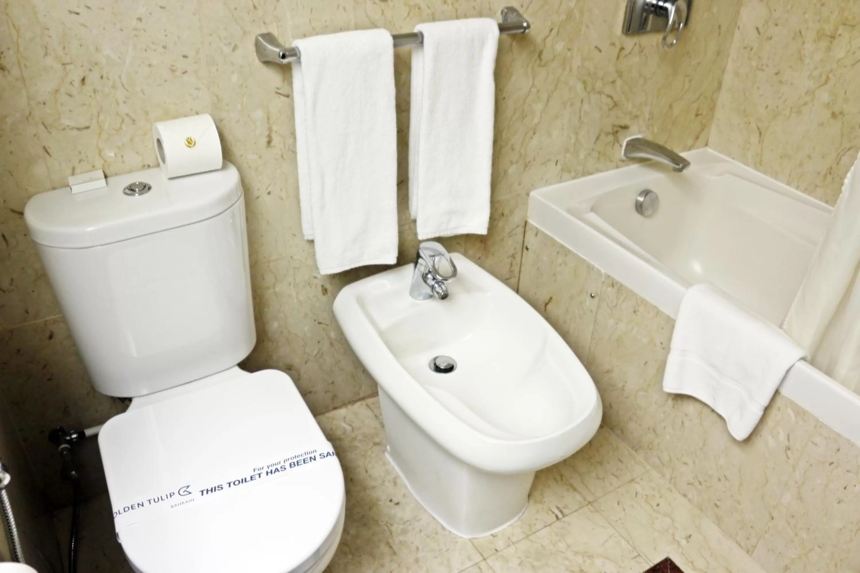 Executive King Room in Golden Tulip Bahrain