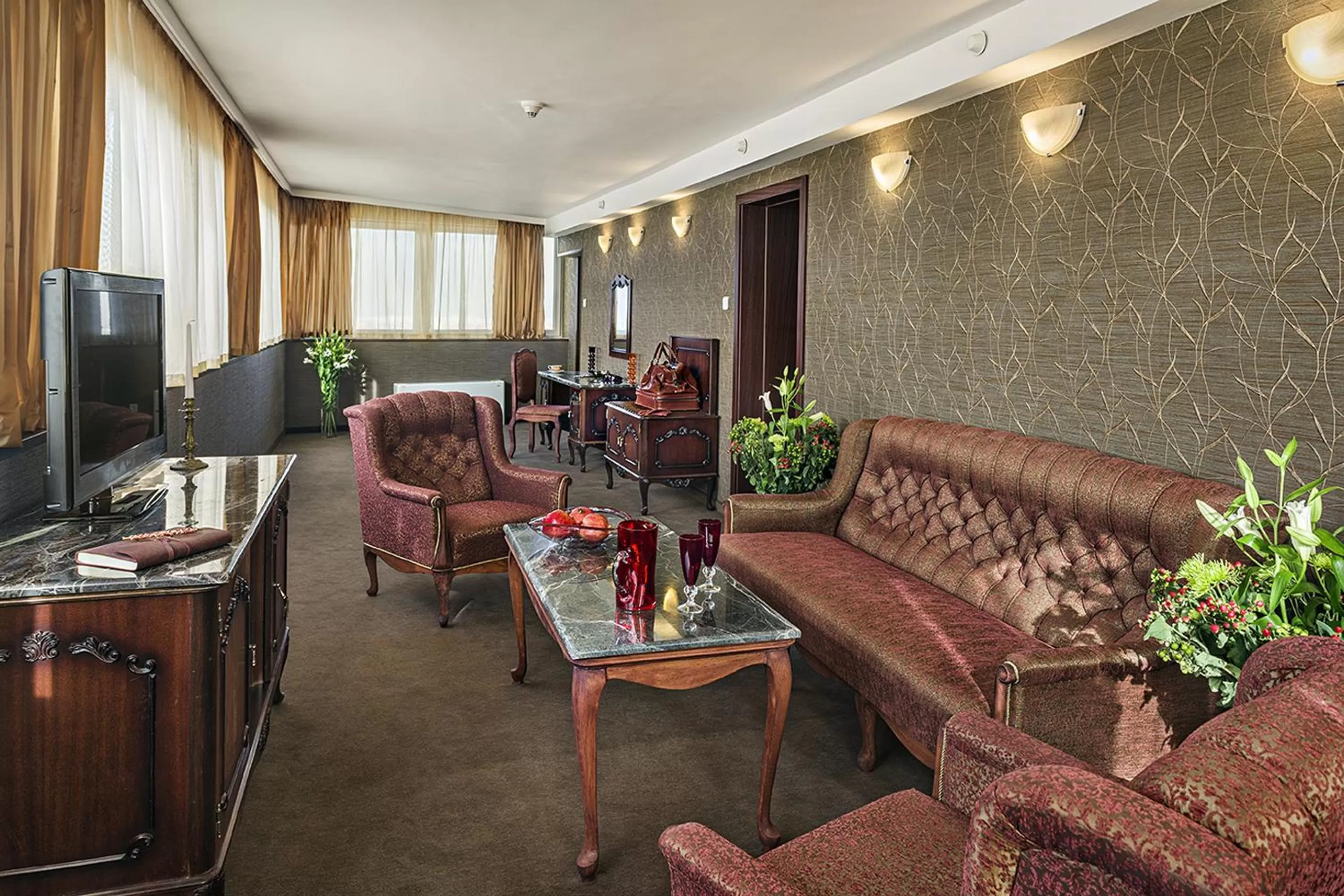 Two-Bedroom Suite with free tea/coffee making facilities in Park Hotel Moskva