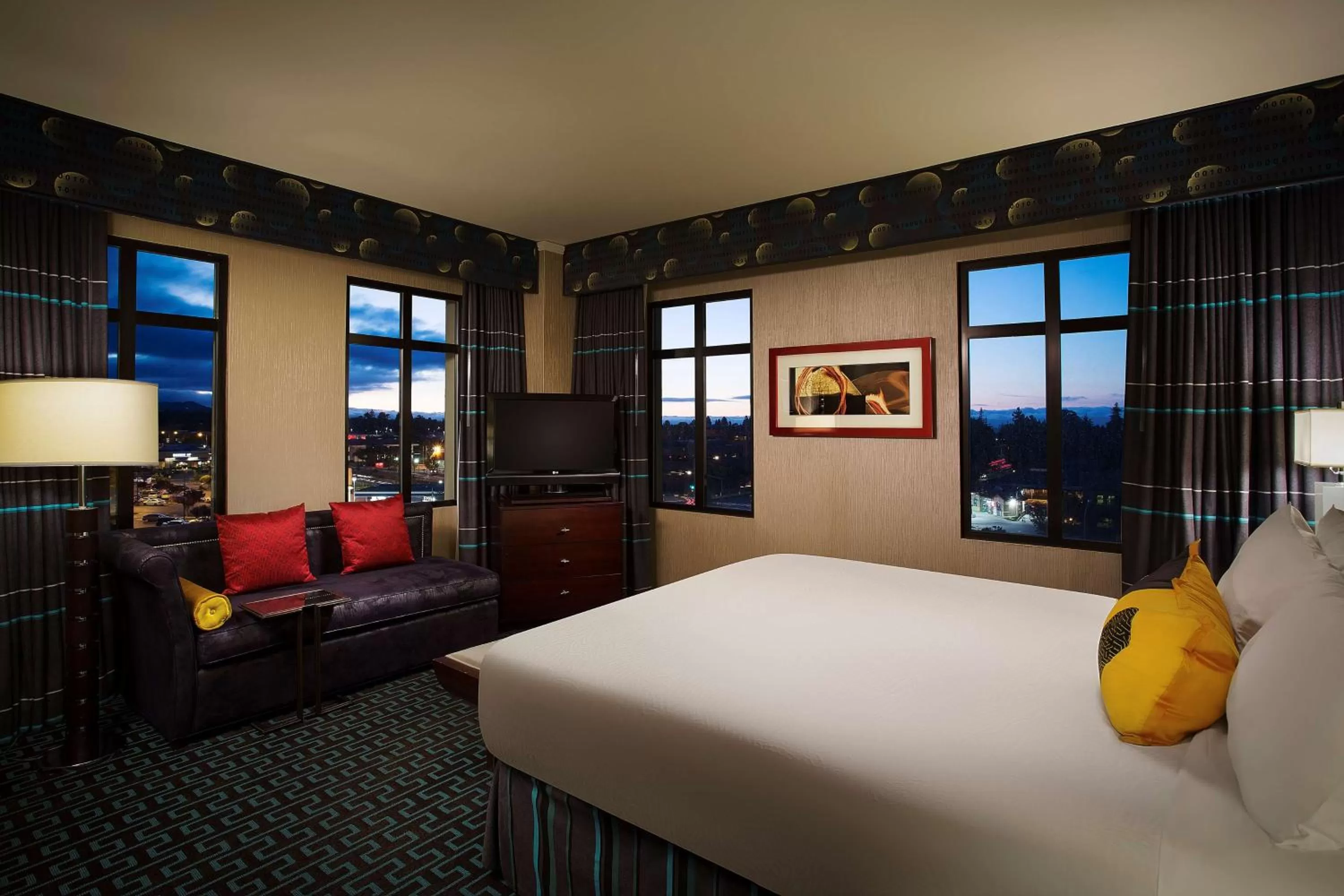 One-Bedroom Suite in Juniper Hotel Cupertino, Curio Collection by Hilton