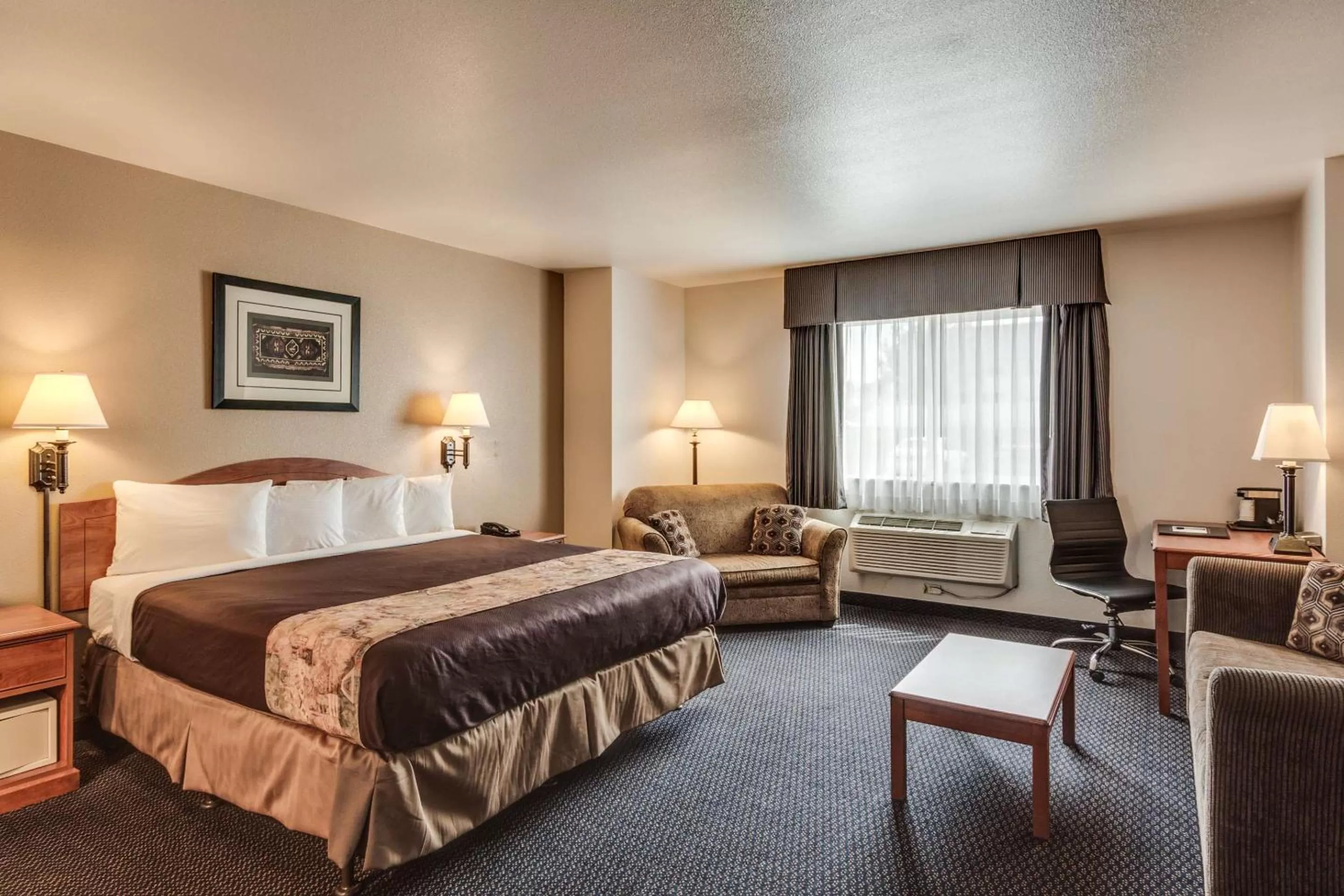 King Room with One King Bed and Roll-In Shower - Mobility Accessible /Pet Friendly in SureStay Plus Hotel by Best Western Post Falls