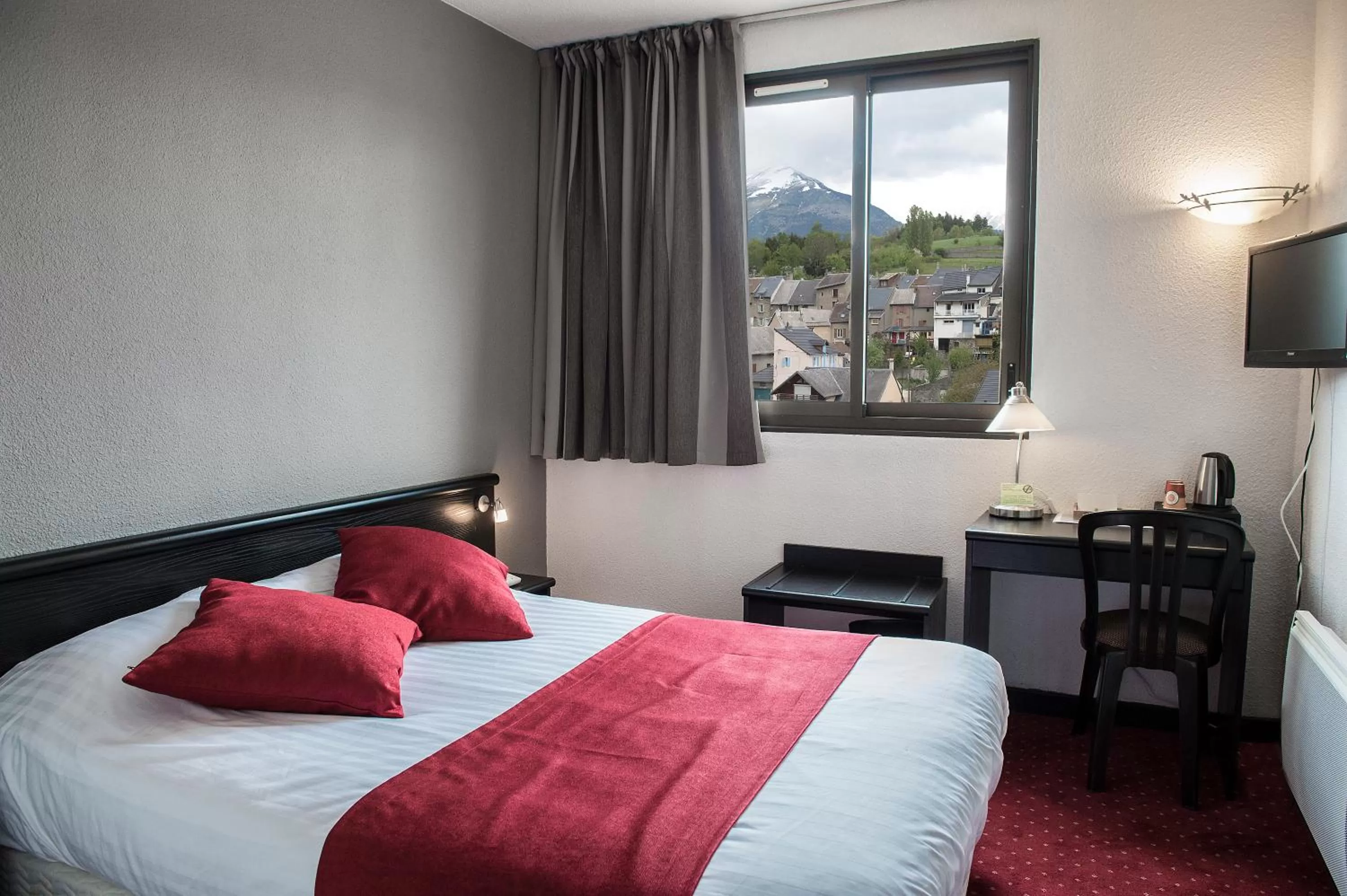 Standard Double Room in Logis Murtel