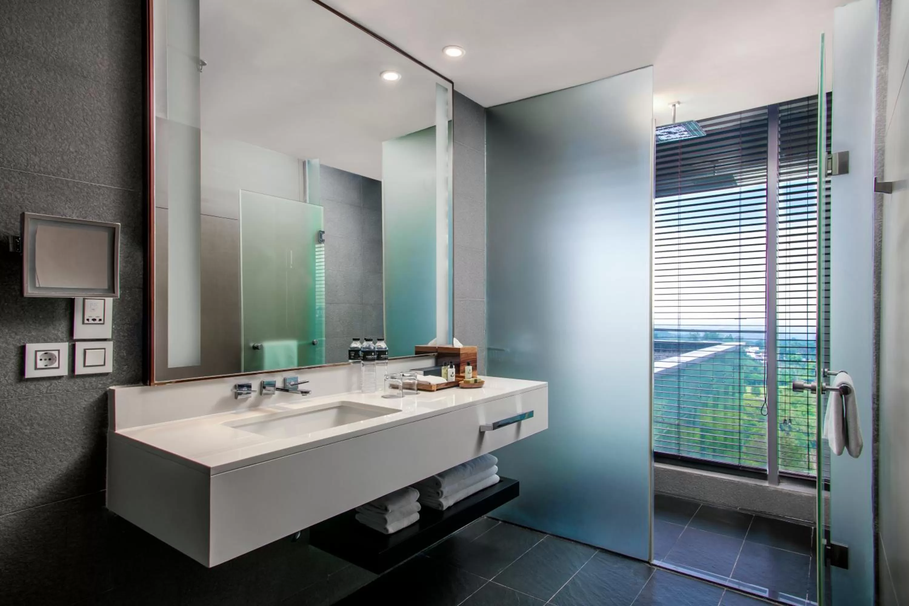 Classic King Room in InterContinental Bandung Dago Pakar by IHG