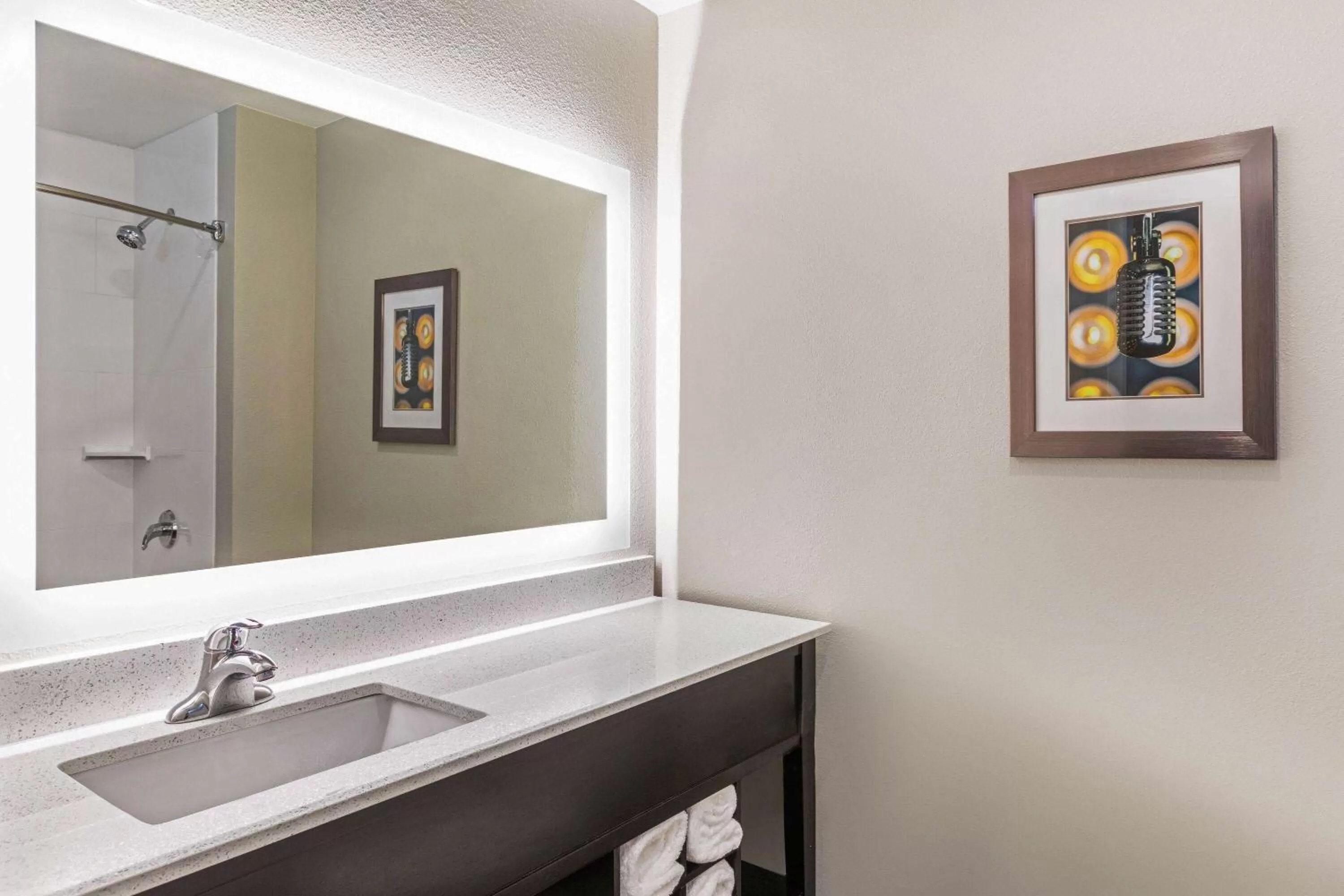 King Studio Suite - Non-Smoking in La Quinta Inn & Suites by Wyndham Kansas City Beacon Hill