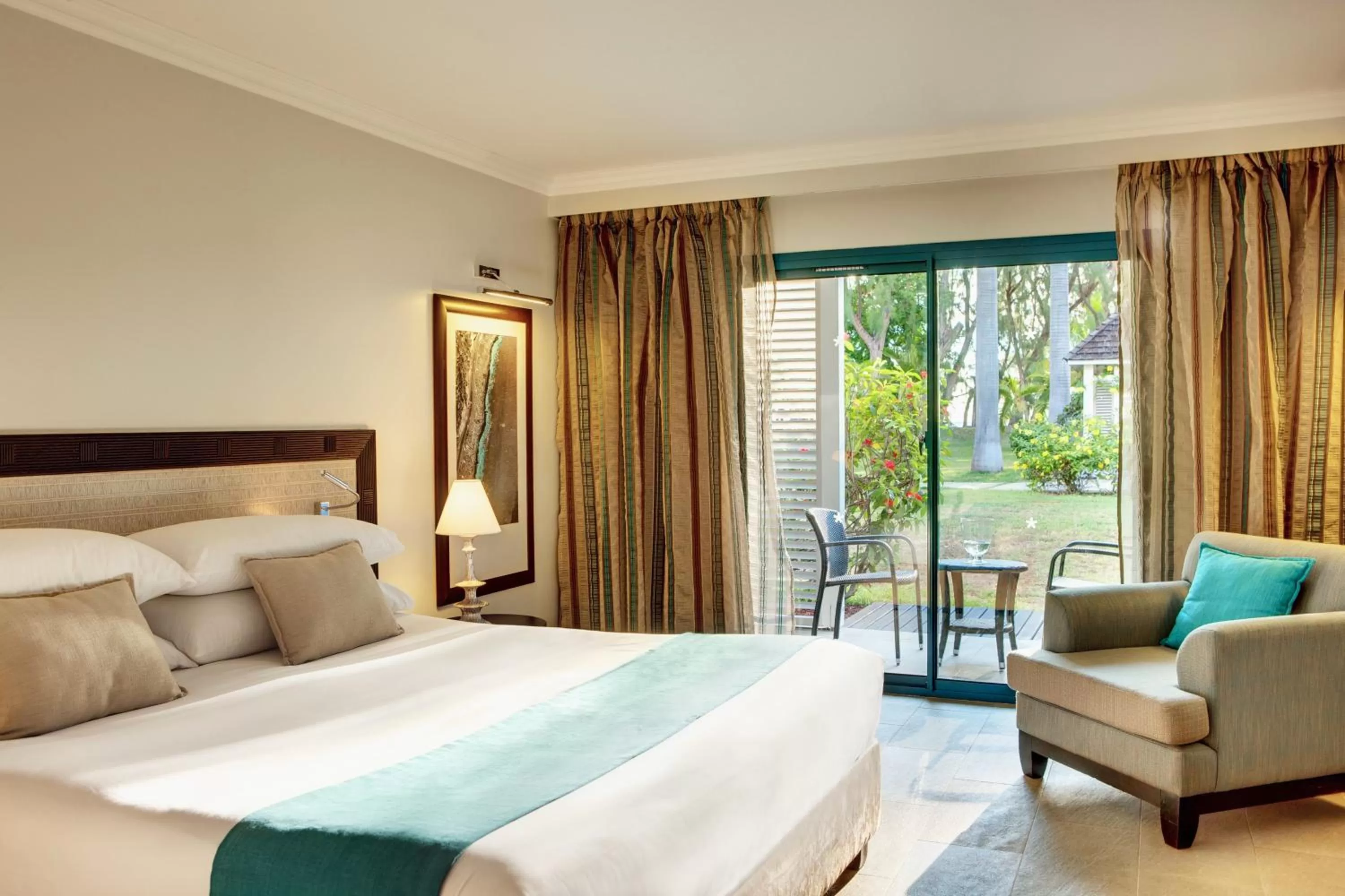 Superior Room - single occupancy in LUX* Saint Gilles Resort