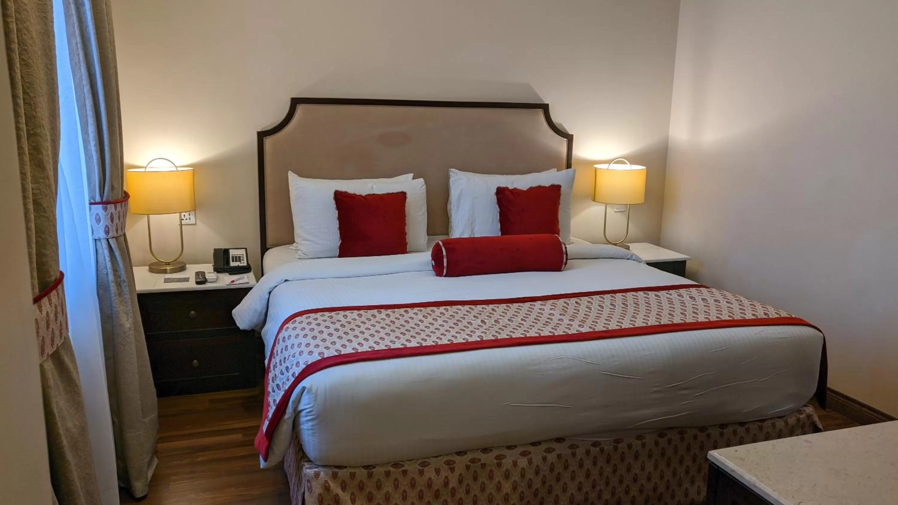 Junior King Suite - Smoking in Ramada by Wyndham Lahore Gulberg II