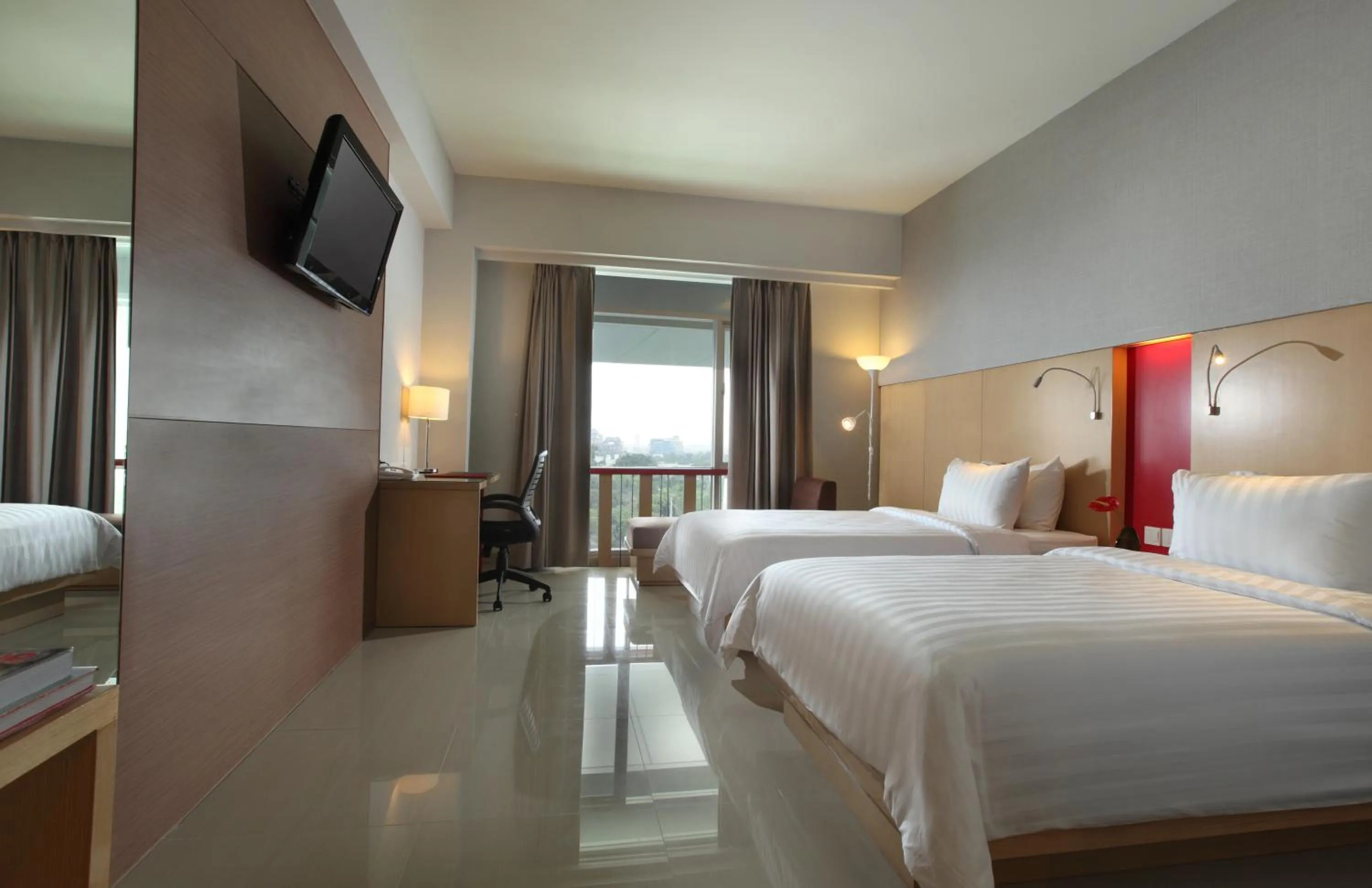 Premier Twin Room in Santika Premiere Dyandra Hotel & Convention - Medan
