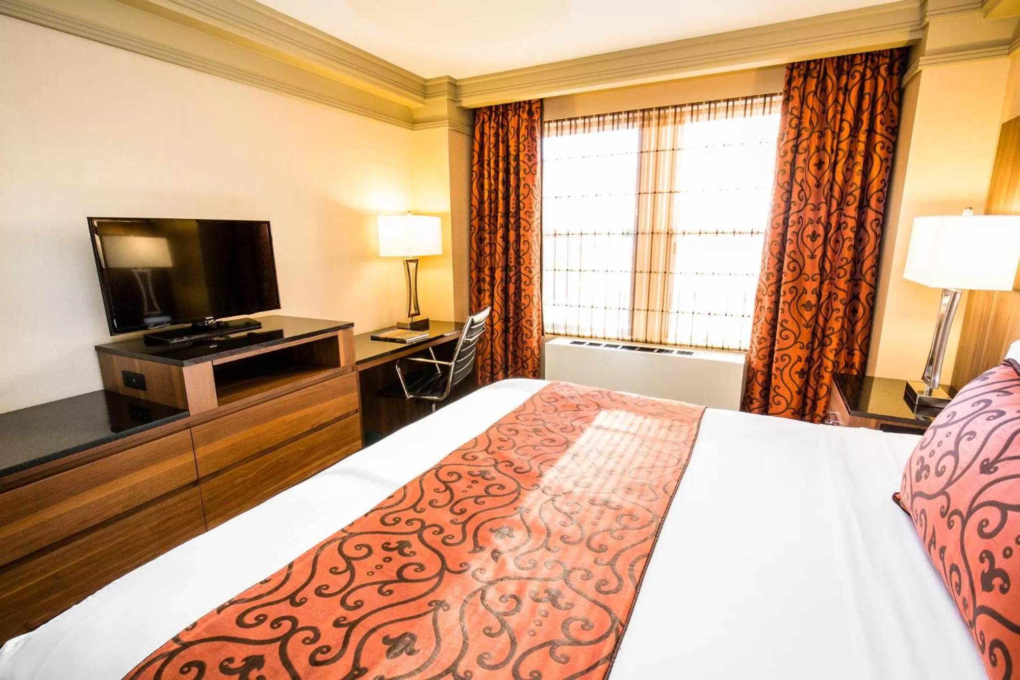 Superior Queen Room in The Belvedere Hotel