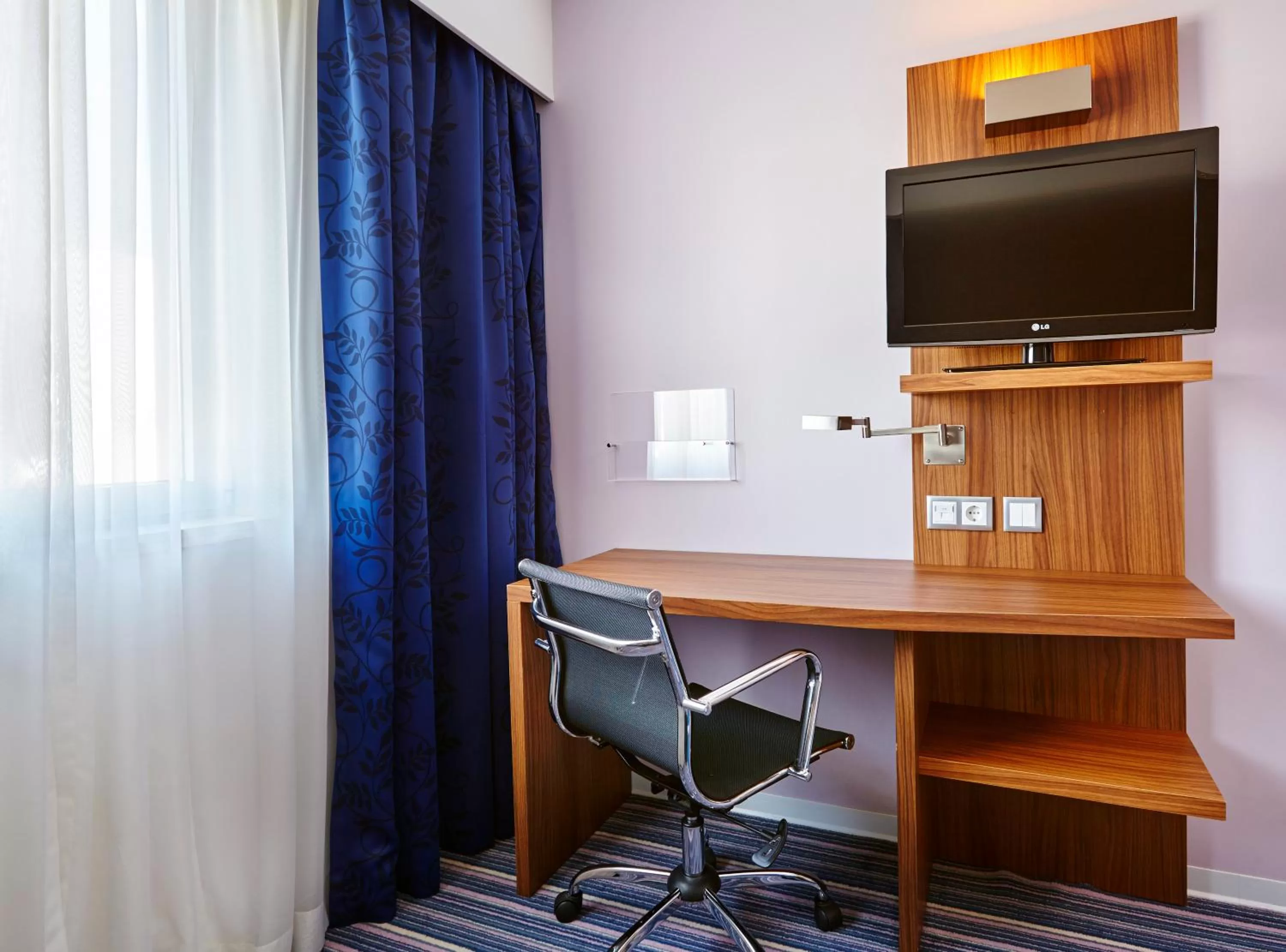 Double Room - Disability Access/Non-Smoking in Holiday Inn Express Lisbon Alfragide, an IHG Hotel