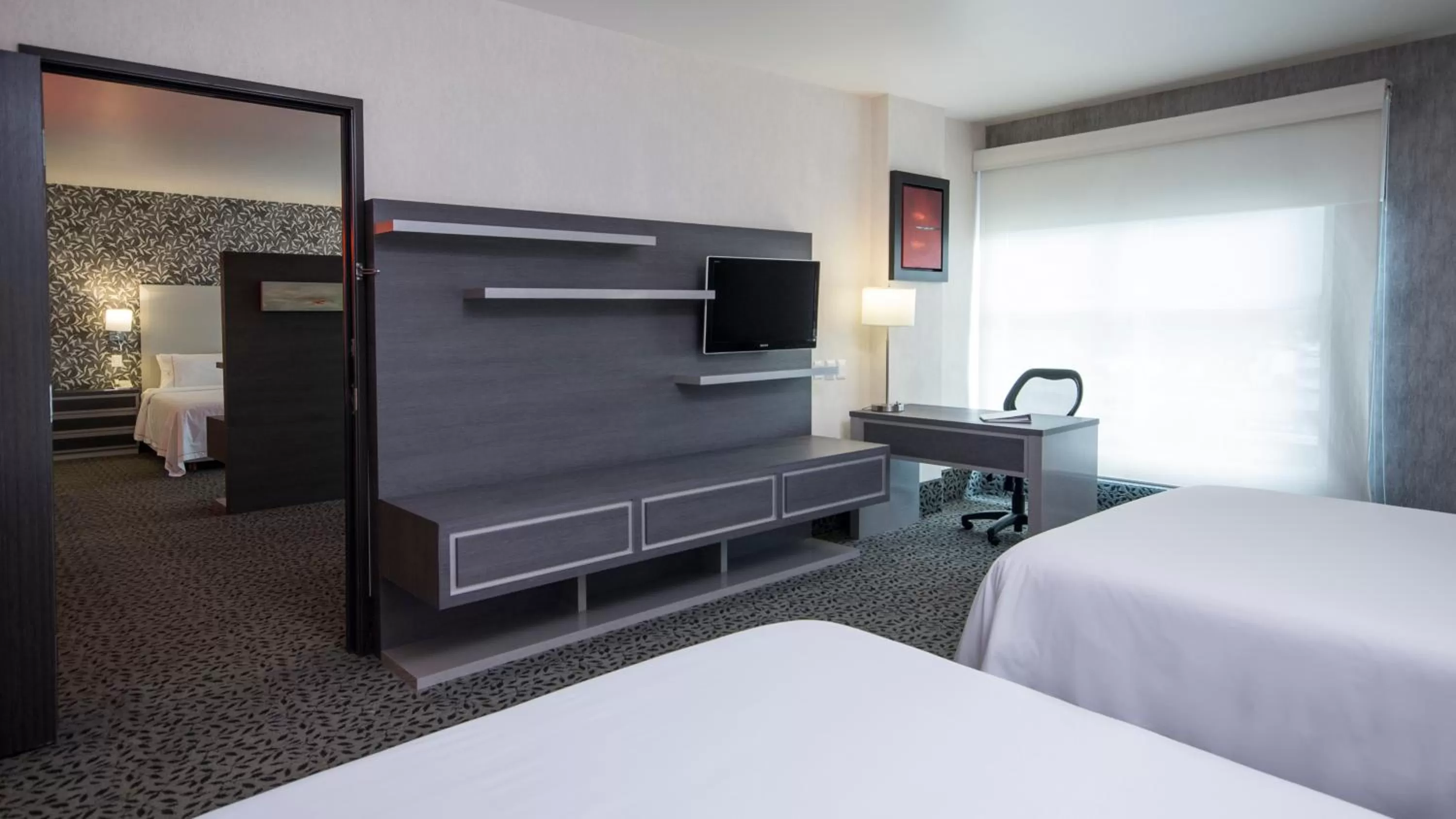 King Studio Suite City View in Holiday Inn Express & Suites Queretaro by IHG