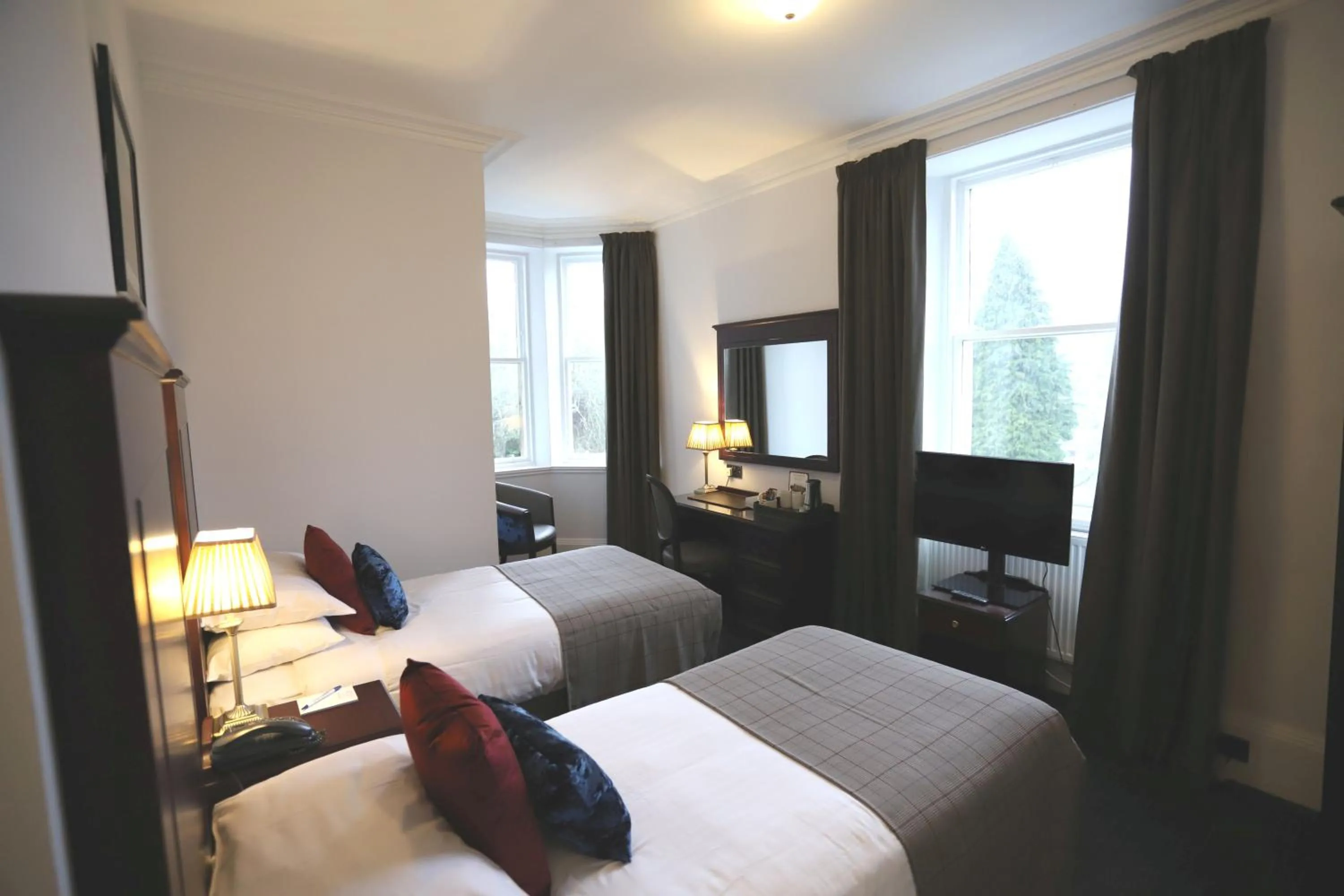 Superior Twin Room in Ben Wyvis Hotel