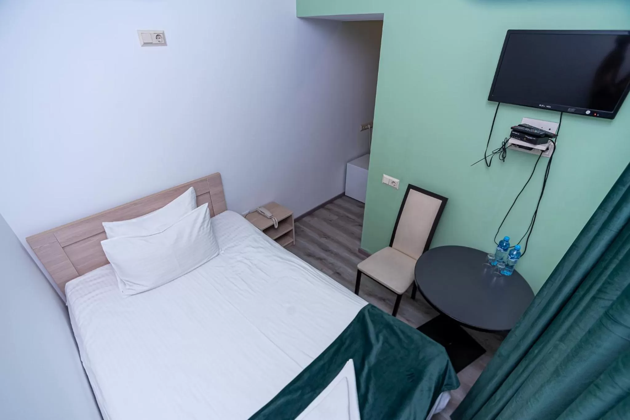 Budget Single Room in Tiflis Hotel
