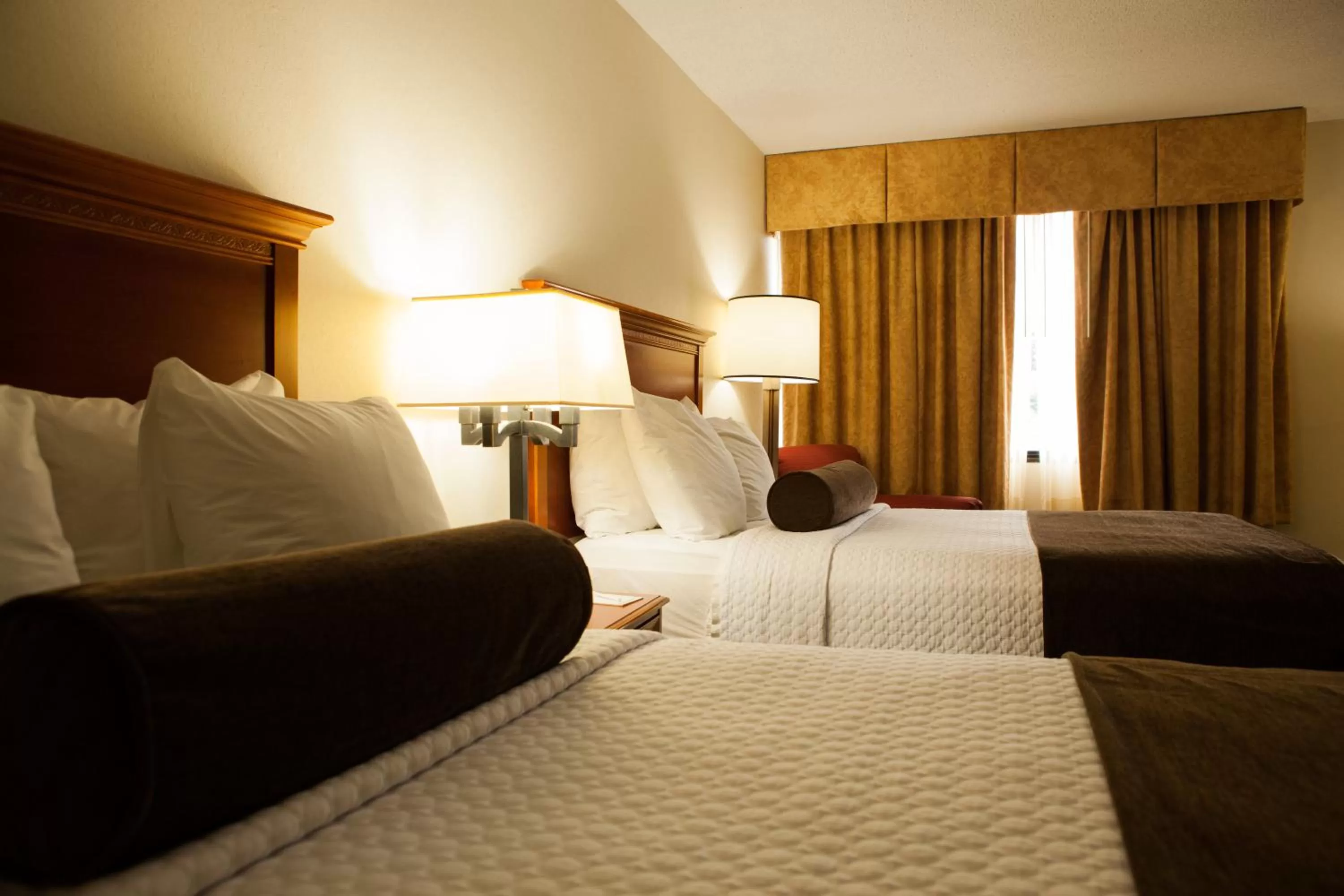 Standard Double Room with Two Double Beds in Crowne Plaza Hotel Hickory by IHG