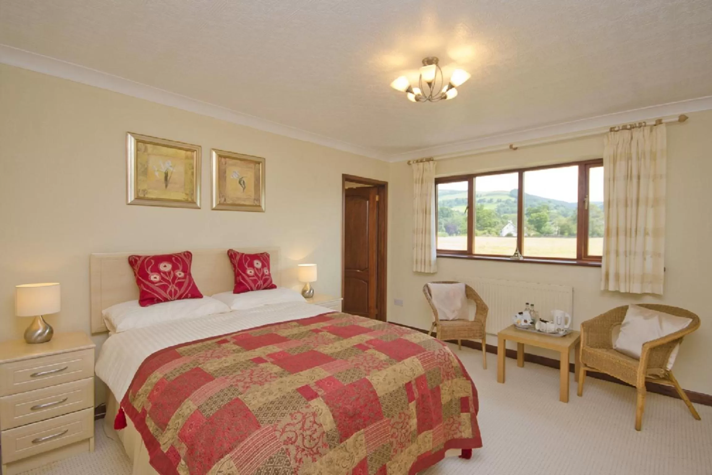 Deluxe Double Room in Tall Trees