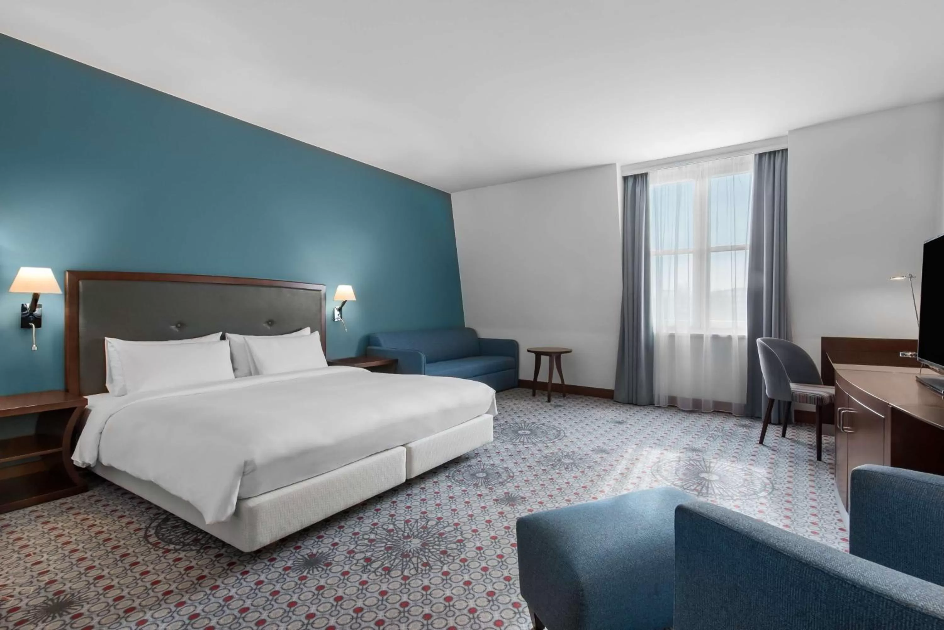 Junior Suite with Park View in Radisson Blu Hotel Wroclaw