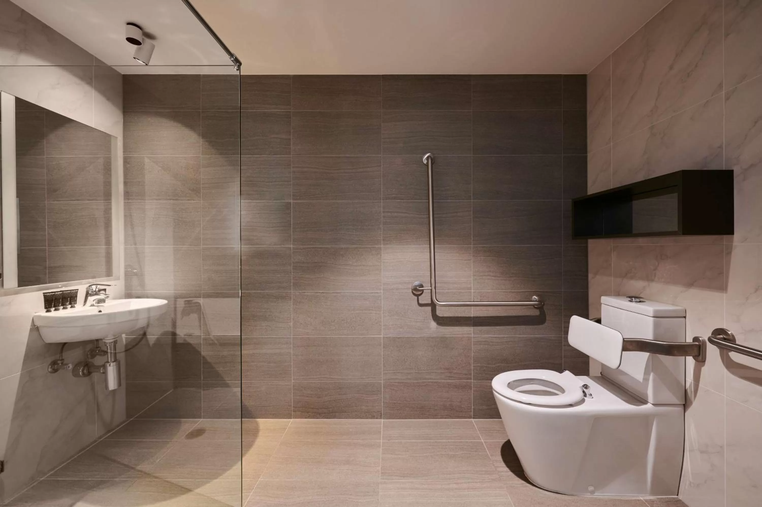 Classic Family Room - Interconnecting in Hotel Kurrajong Canberra