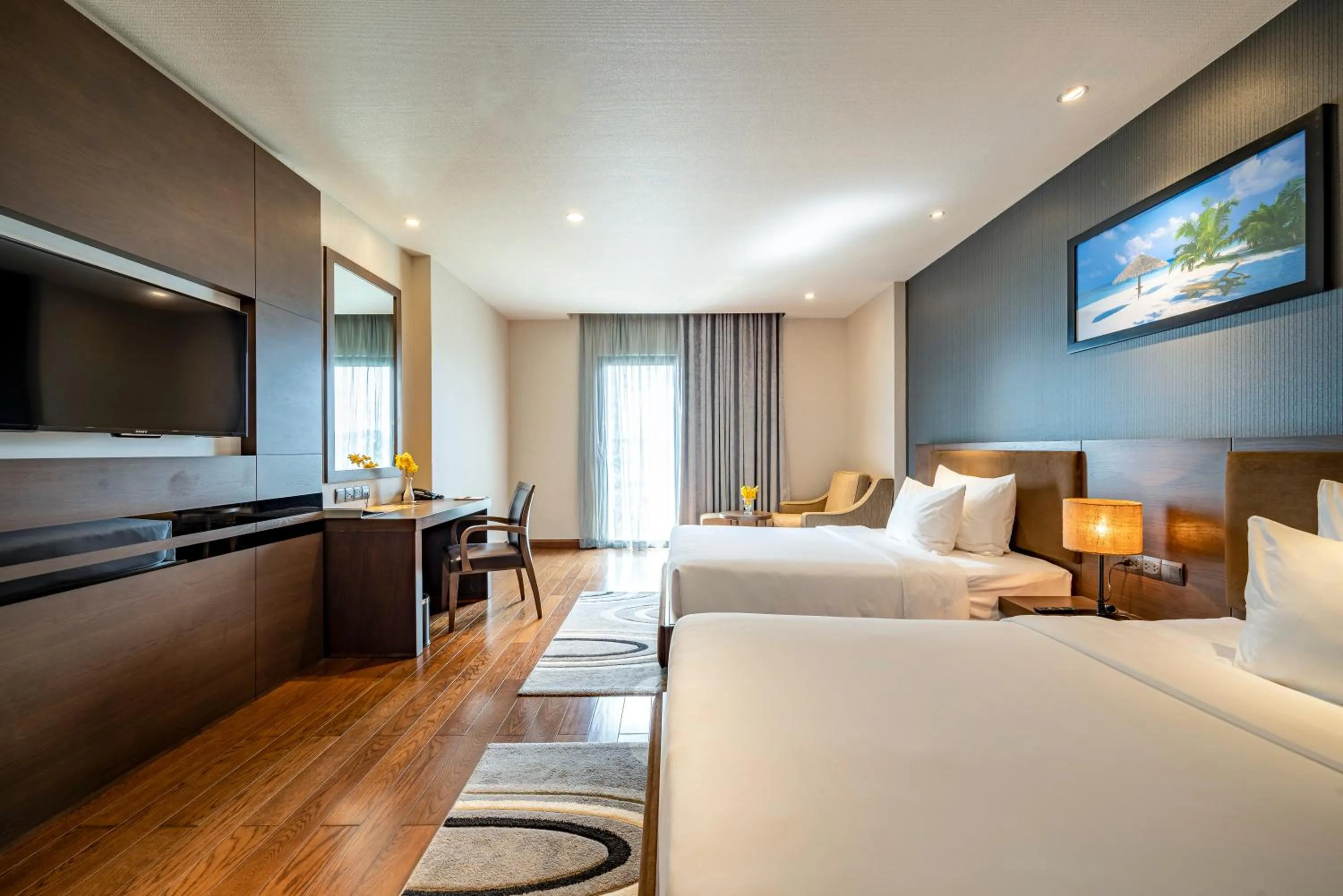 Deluxe Queen Room with Two Queen Beds in Malibu Hotel