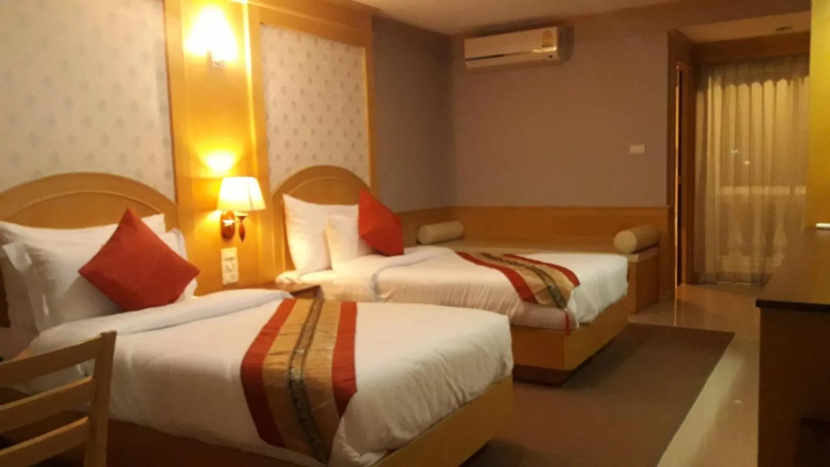 Standard Twin Room in The Lion King Hotel Udonthani