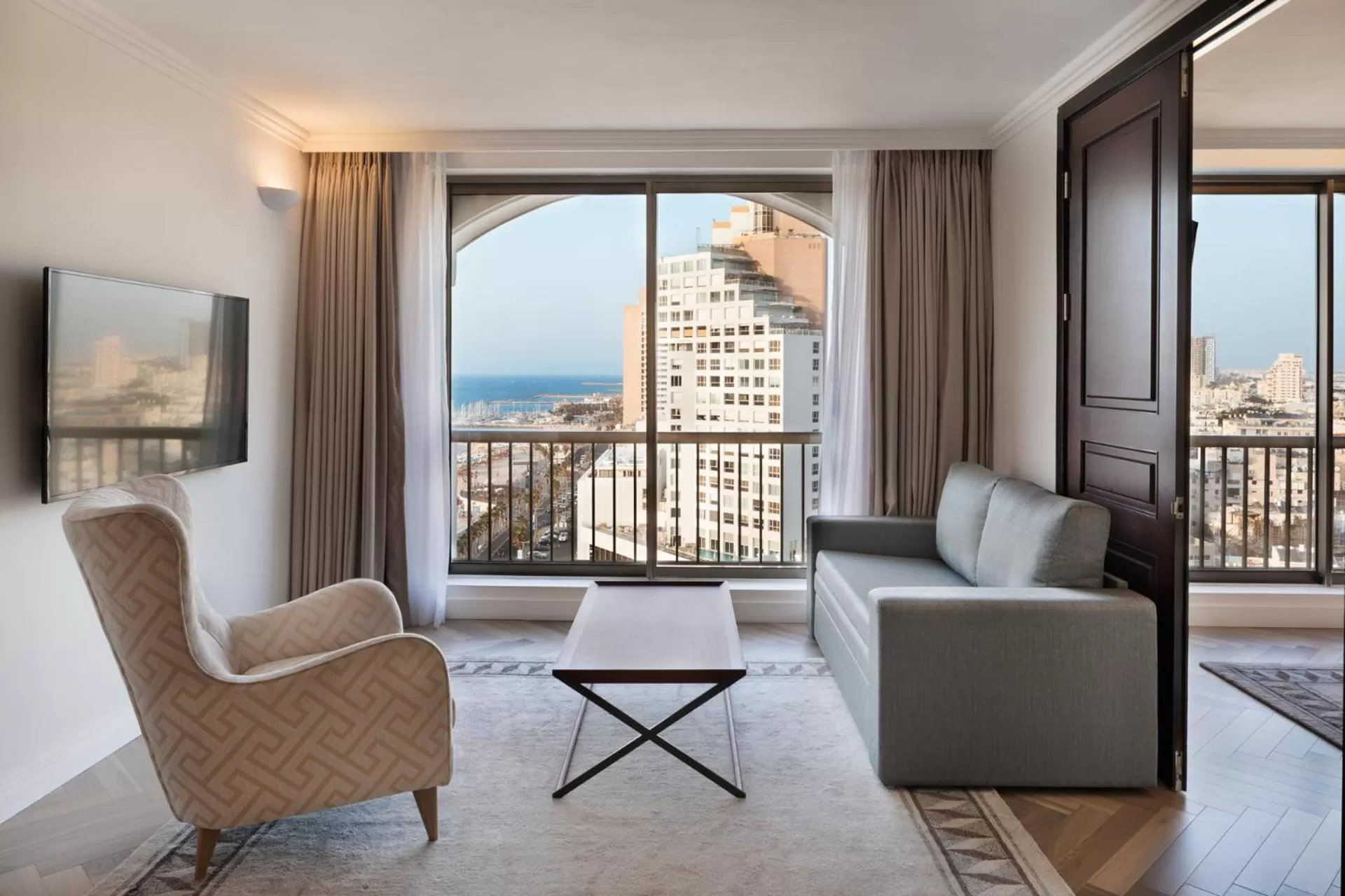 Family Suite (2 Adults + 2 Children) in Orchid Tel Aviv