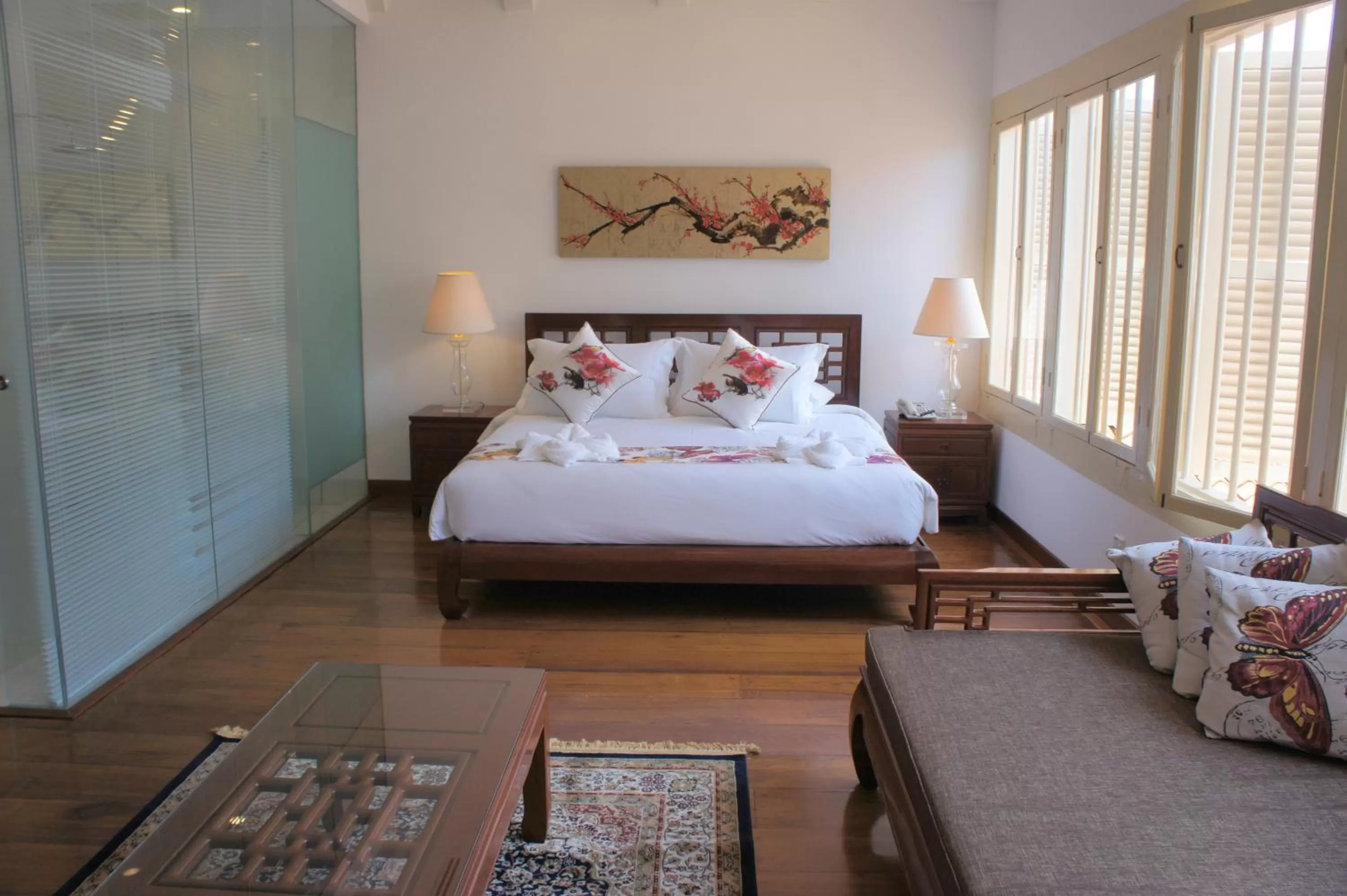 Deluxe Suite in Heeren Palm Suites