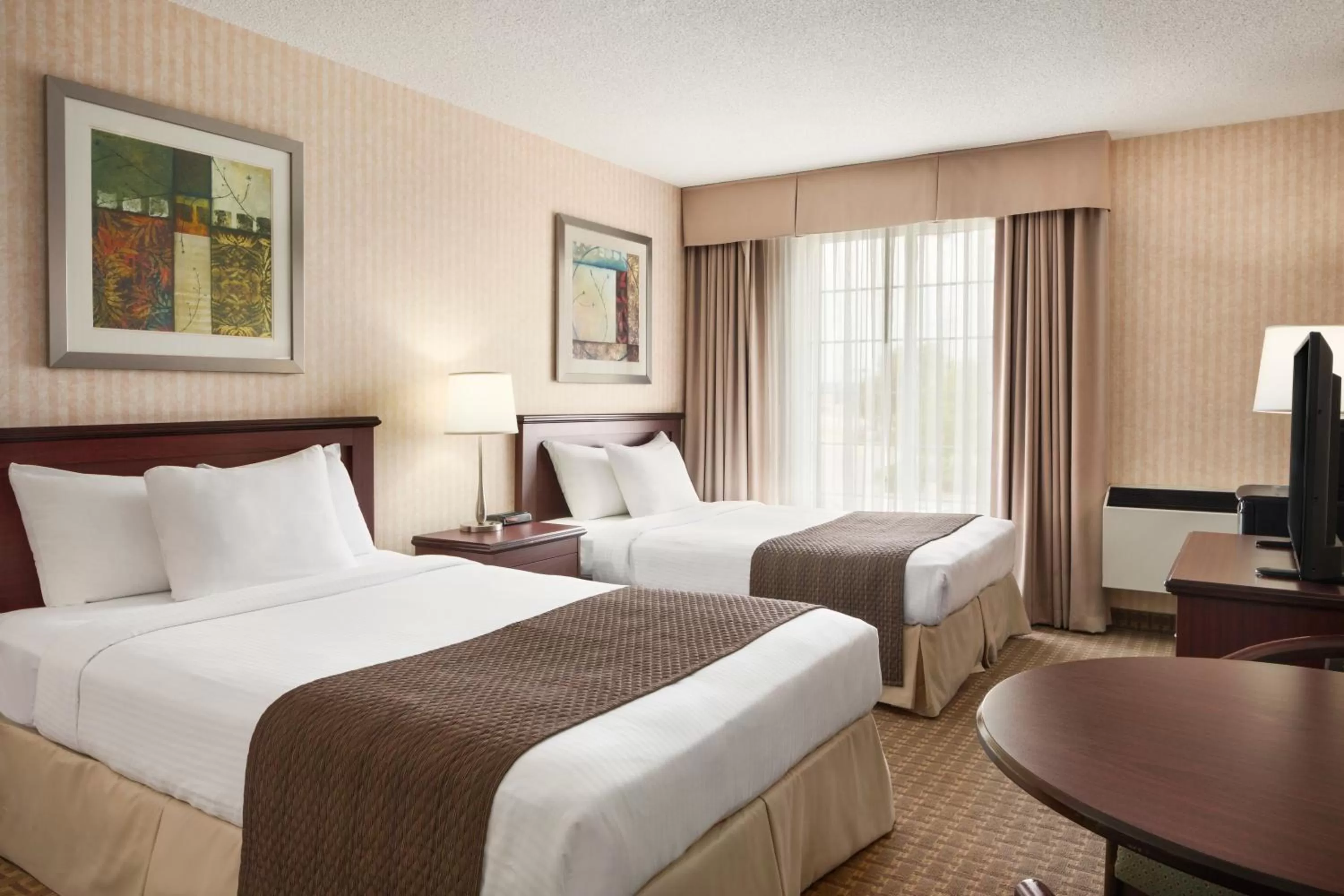 Double Room with Two Double Beds - Non-Smoking in Days Inn by Wyndham Brantford