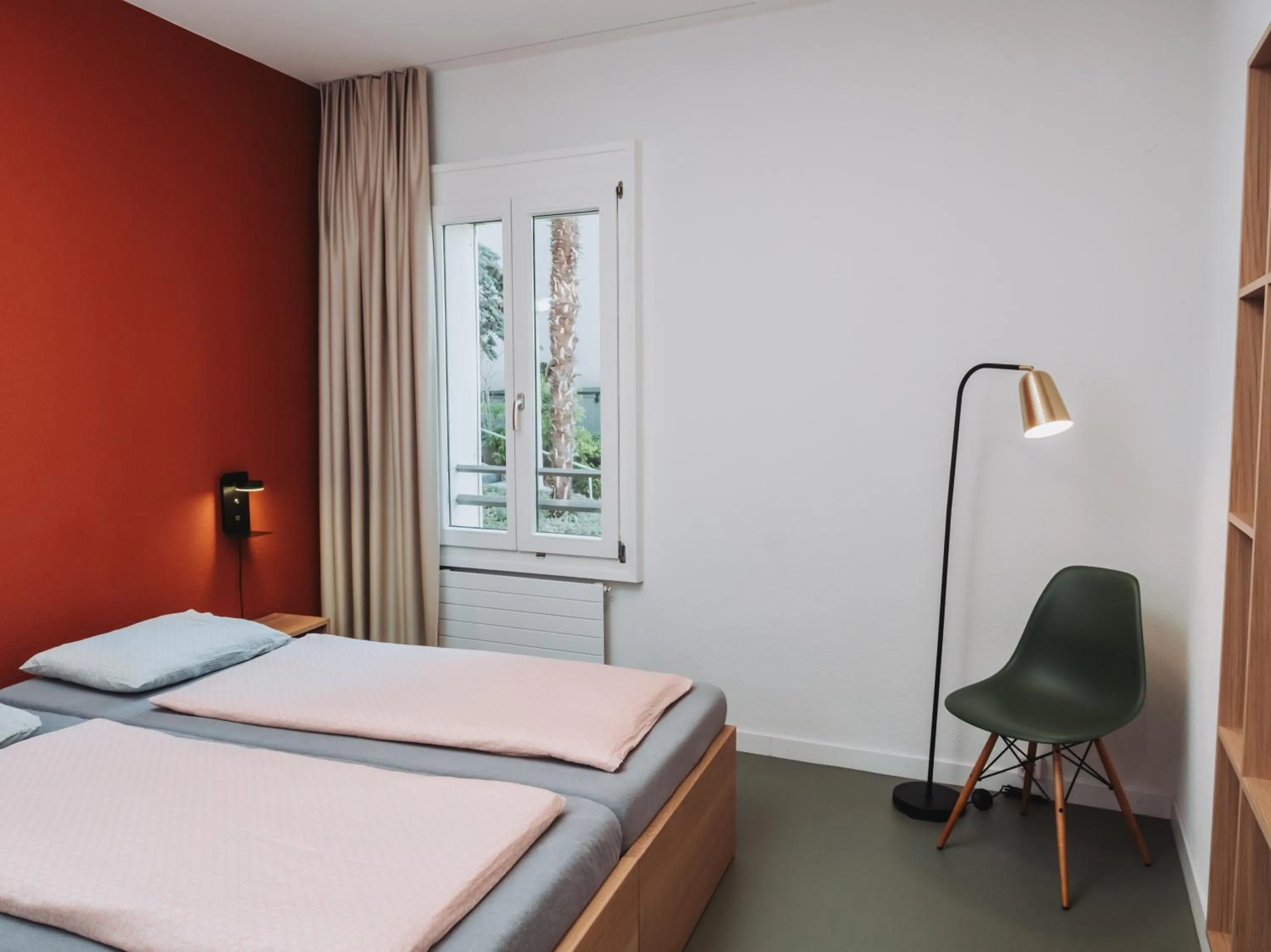Double Room with Private Bathroom in Montreux Youth Hostel