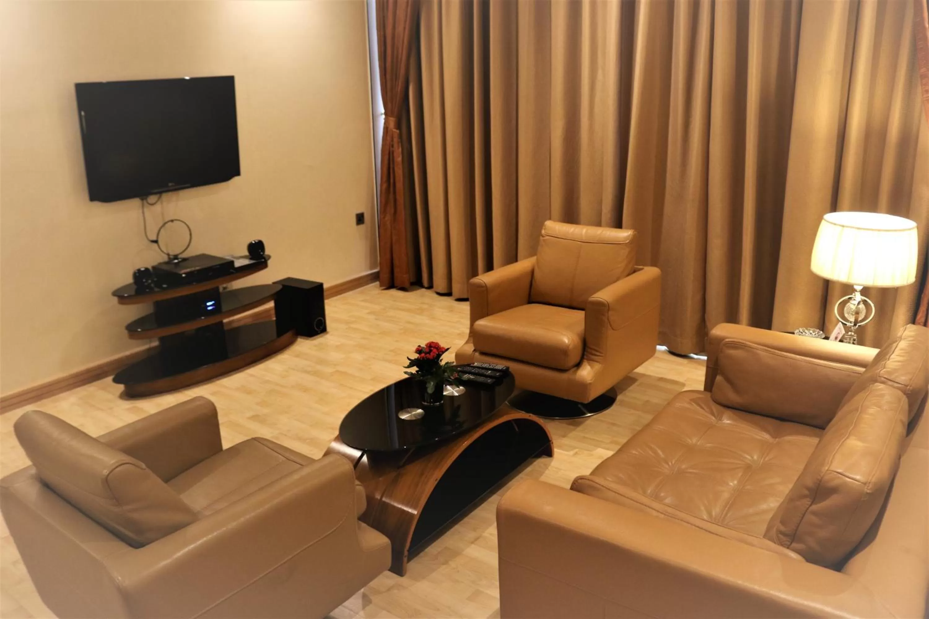 One-Bedroom Crystal Suite  in Elite Crystal Hotel