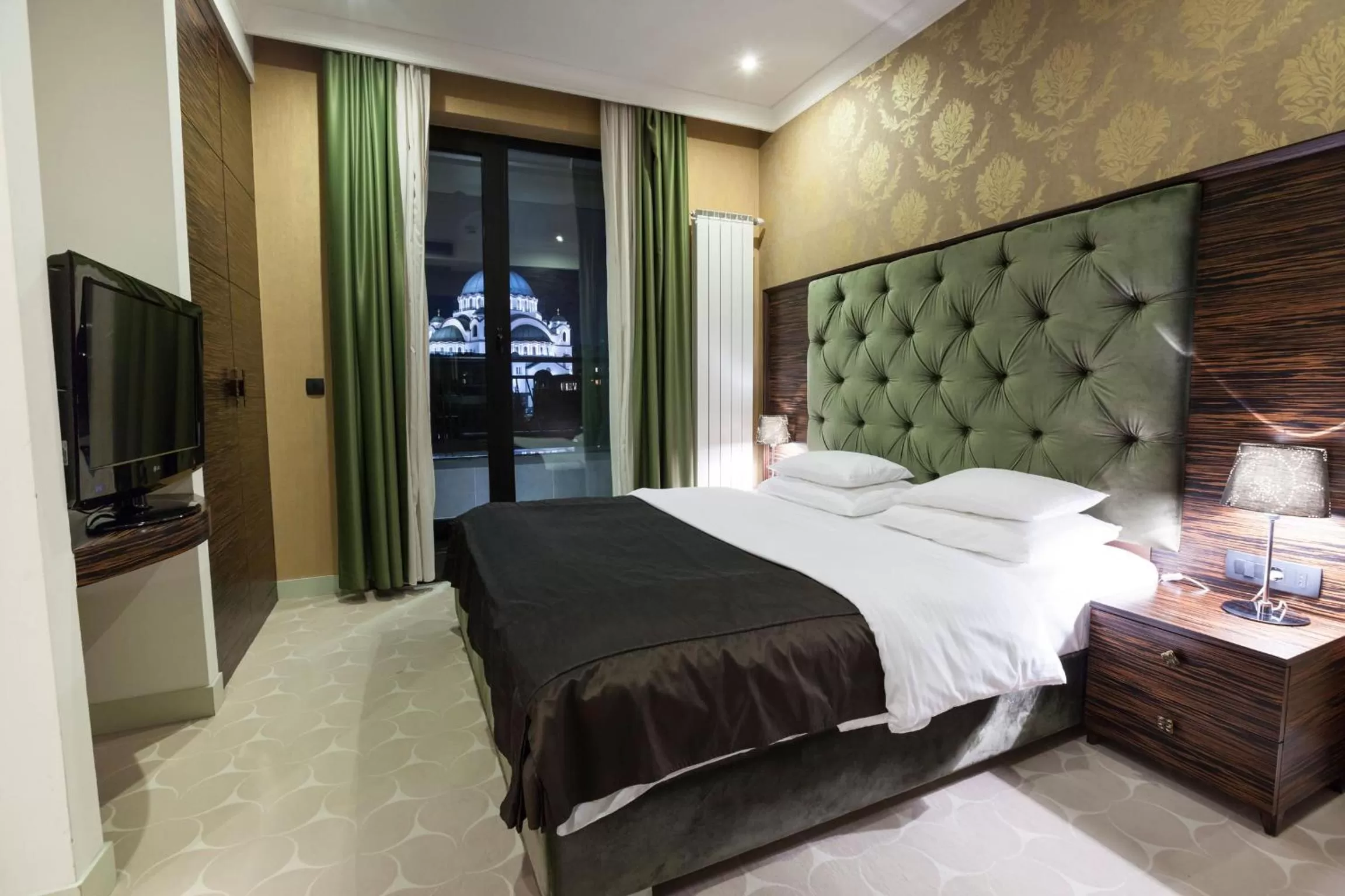 Executive Suite in Crystal Hotel