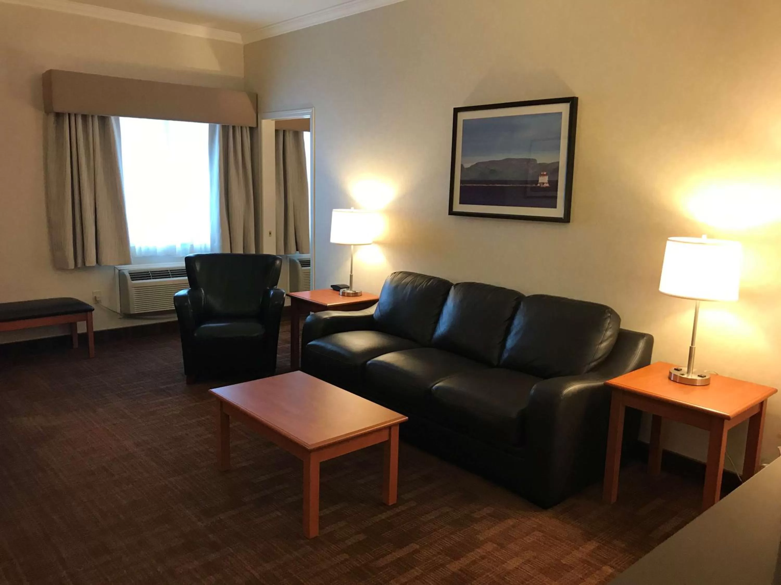 King Suite - Non-Smoking in Best Western Thunder Bay Crossroads