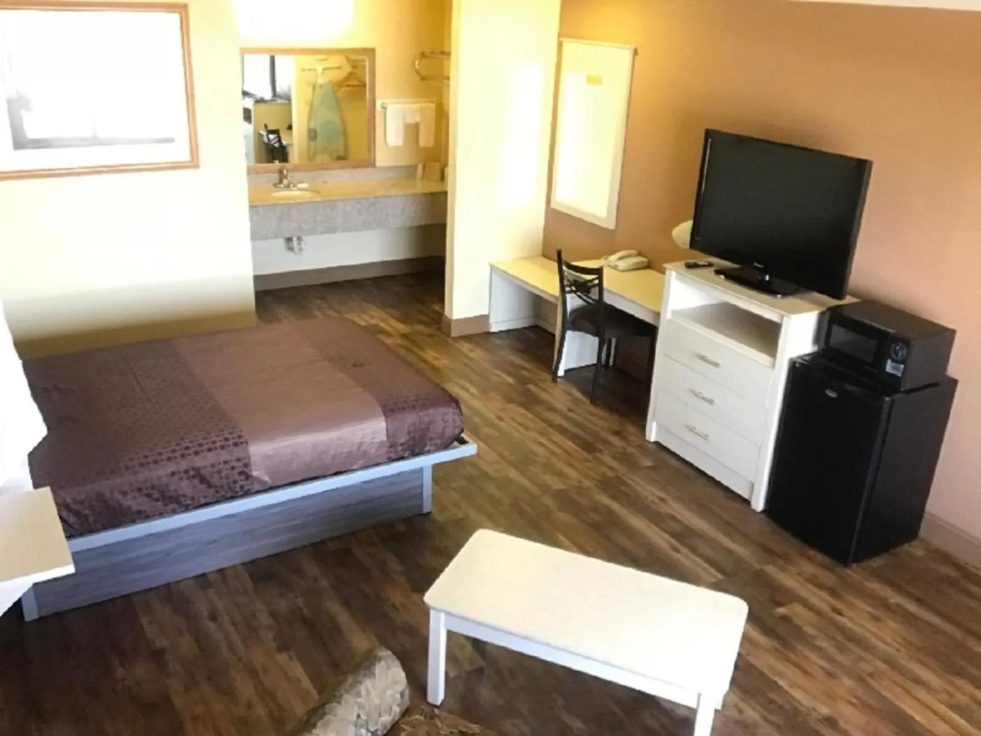 River Valley Motor Inn By OYO La Grange Texas