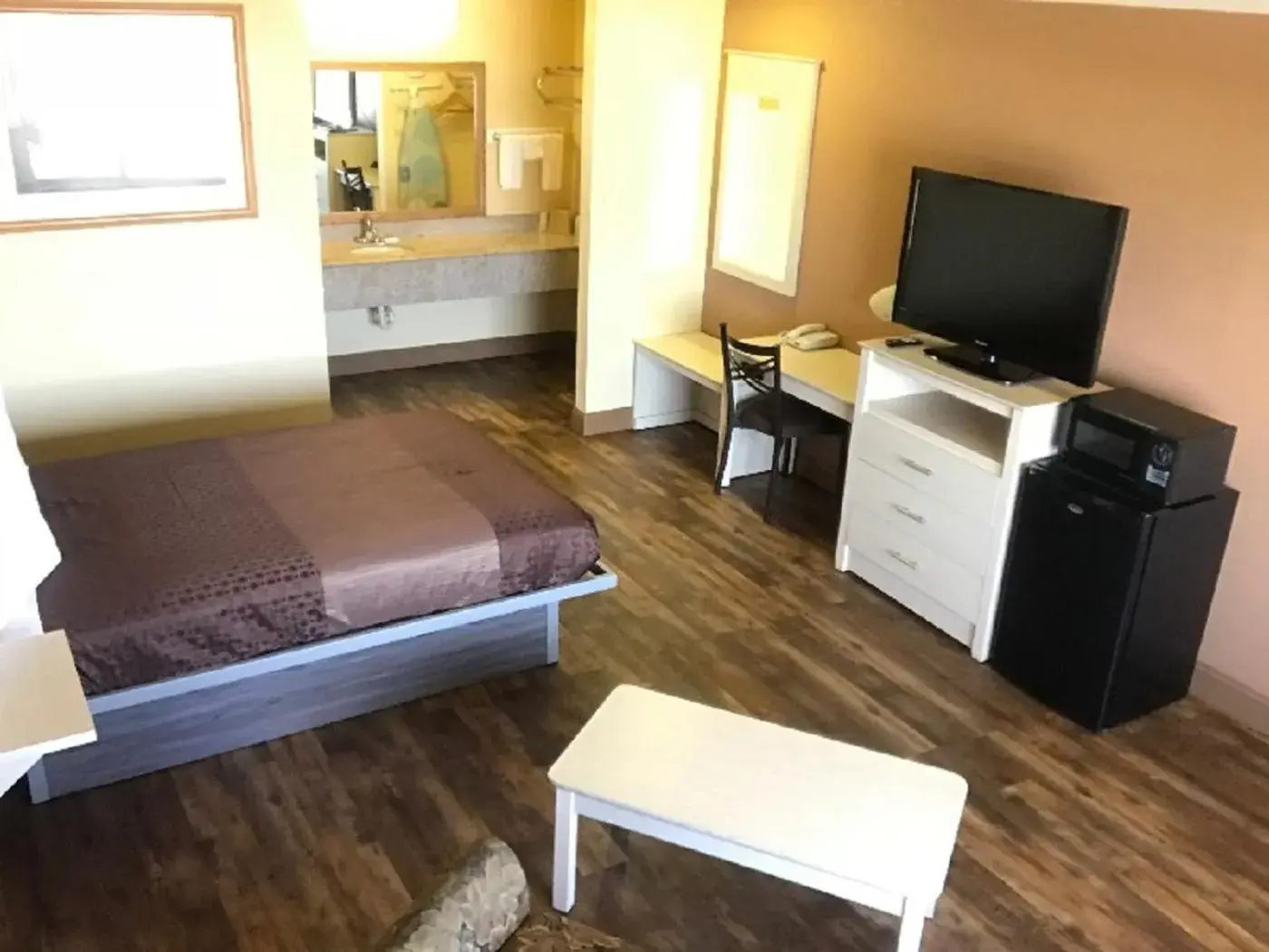 River Valley Motor Inn By OYO La Grange Texas River Valley Motor Inn By OYO La Grange Texas